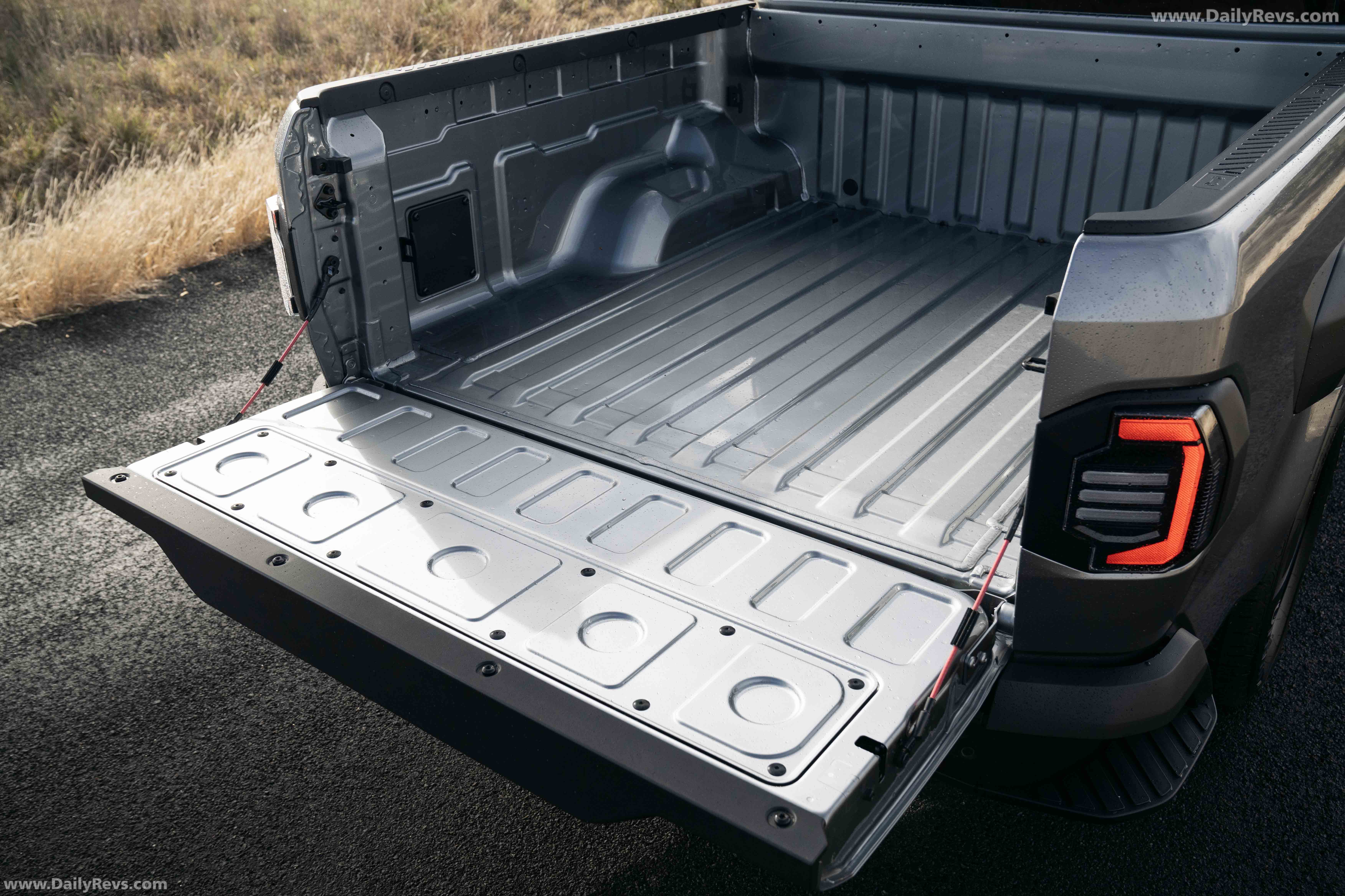 2025 Kia Tasman S 4X2 Interior