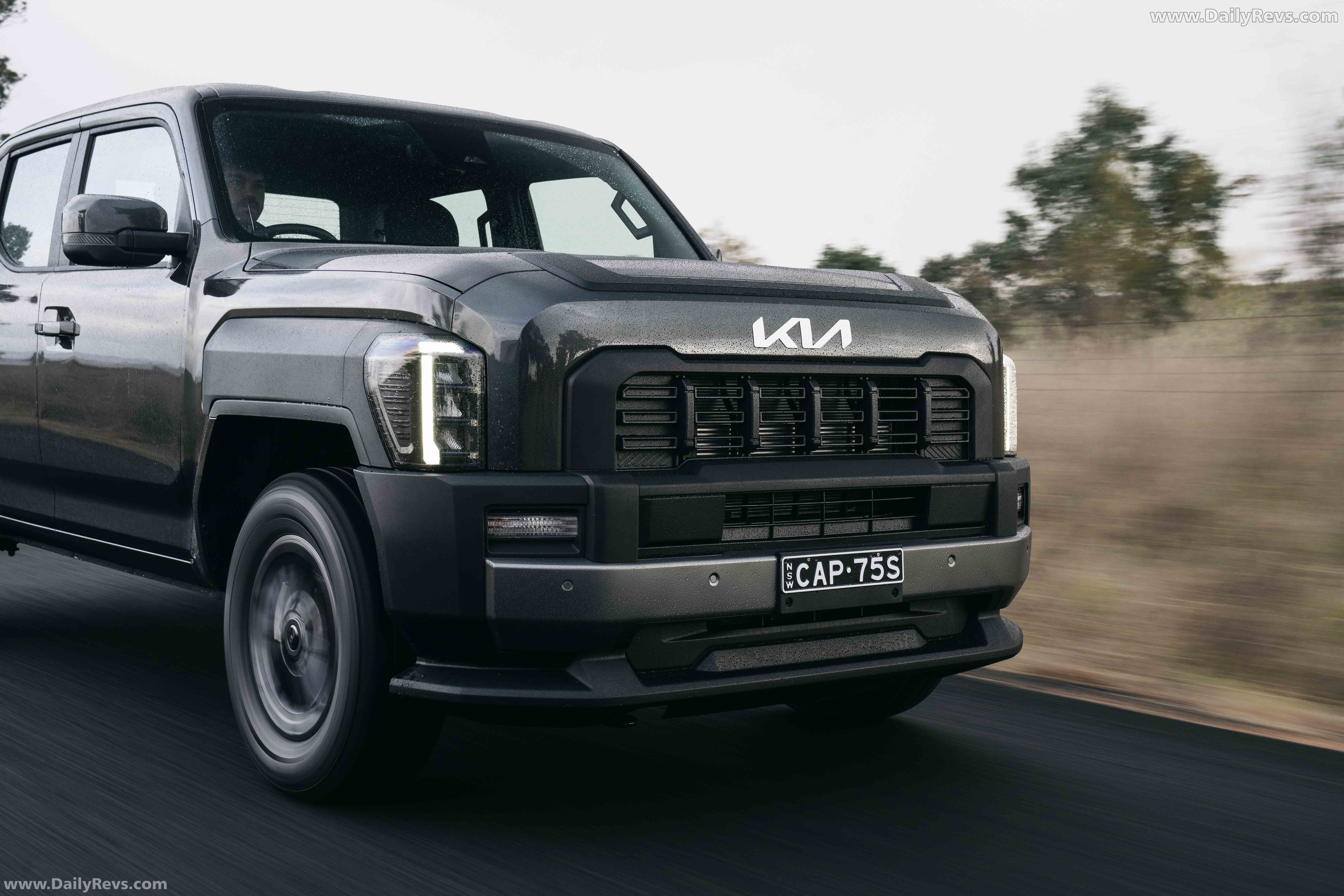 2025 Kia Tasman SX 4X4 Exterior