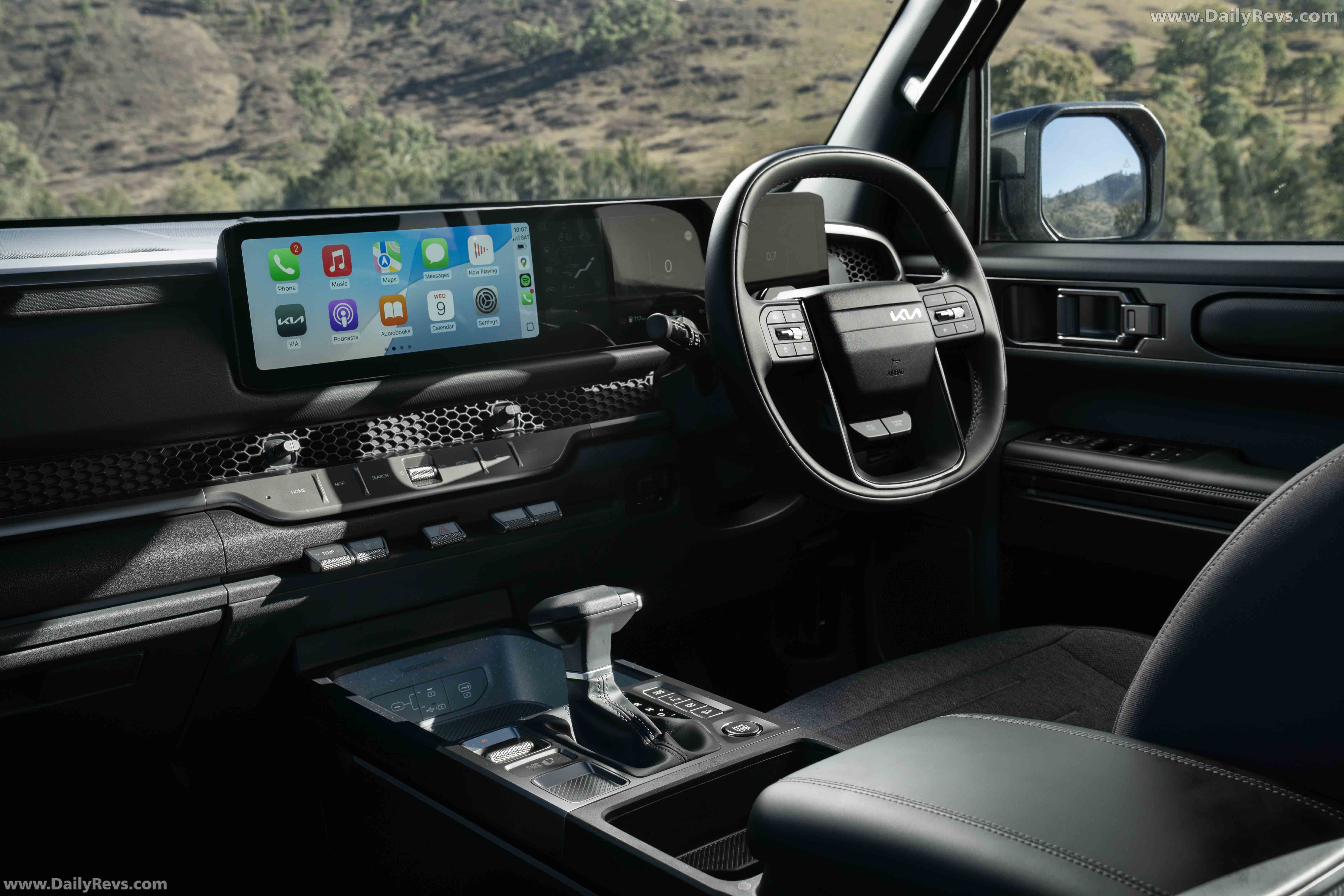 2025 Kia Tasman SX 4X4 Interior
