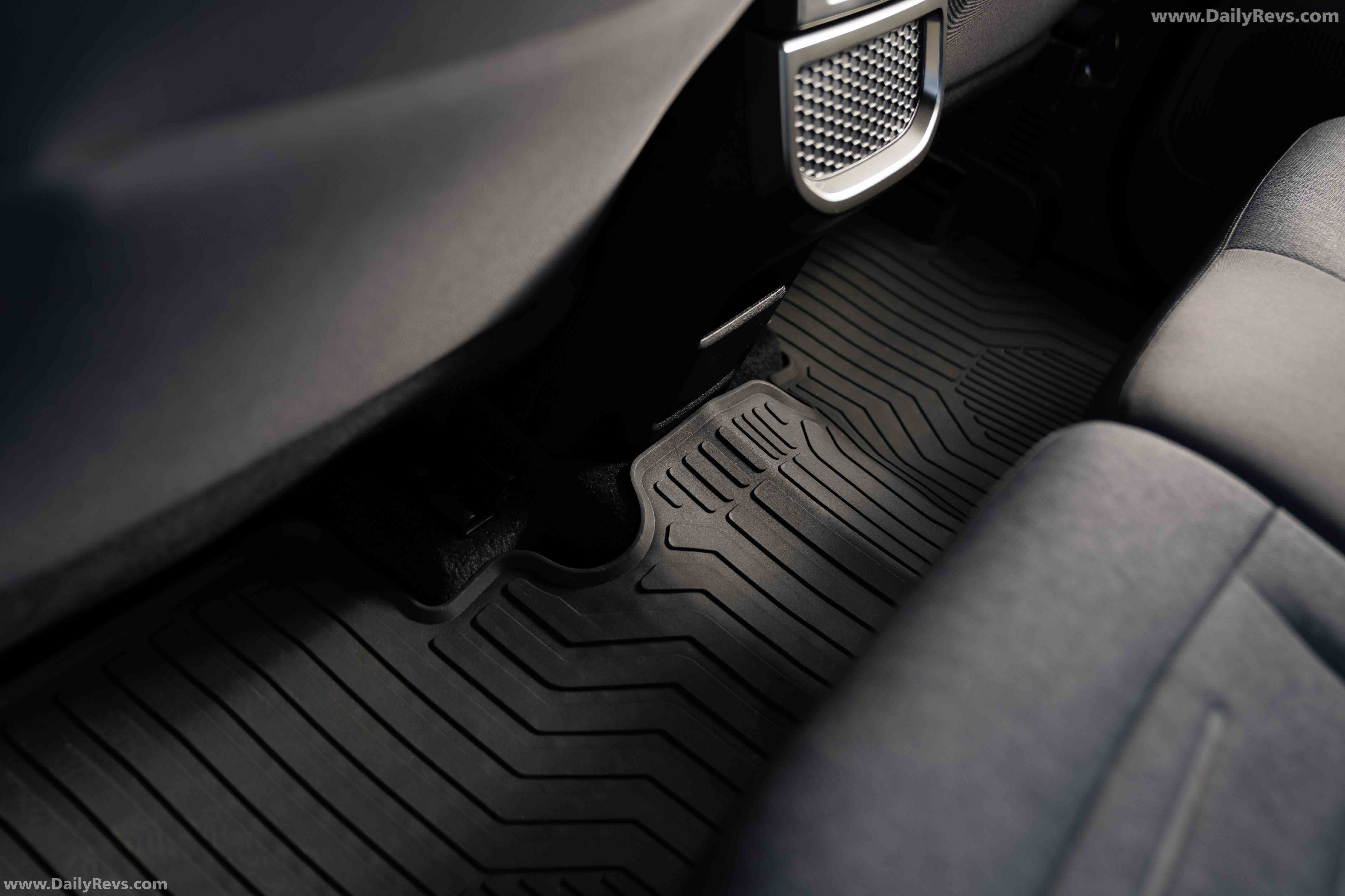 2025 Kia Tasman SX 4X4 Interior