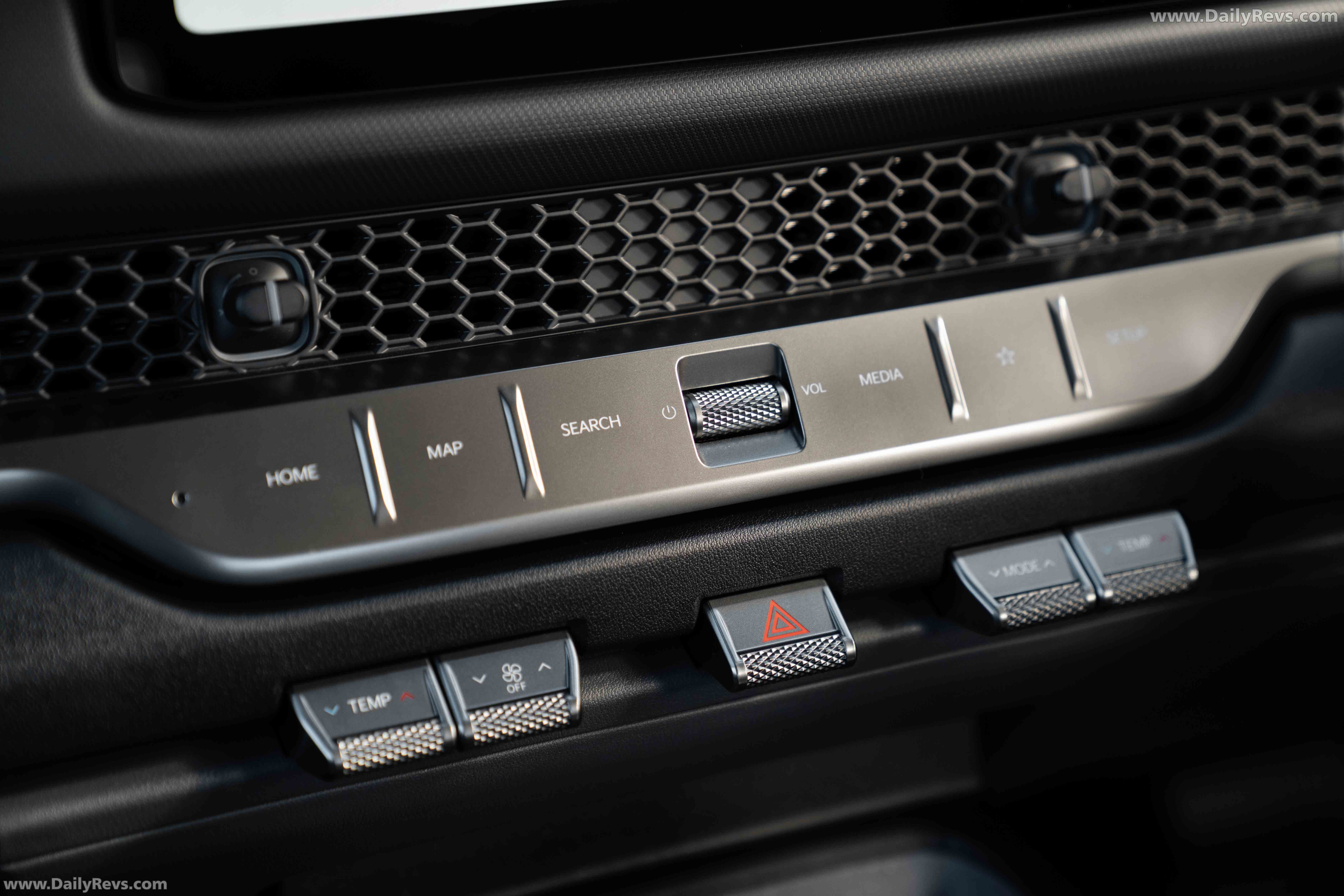 2025 Kia Tasman SX 4X4 Interior