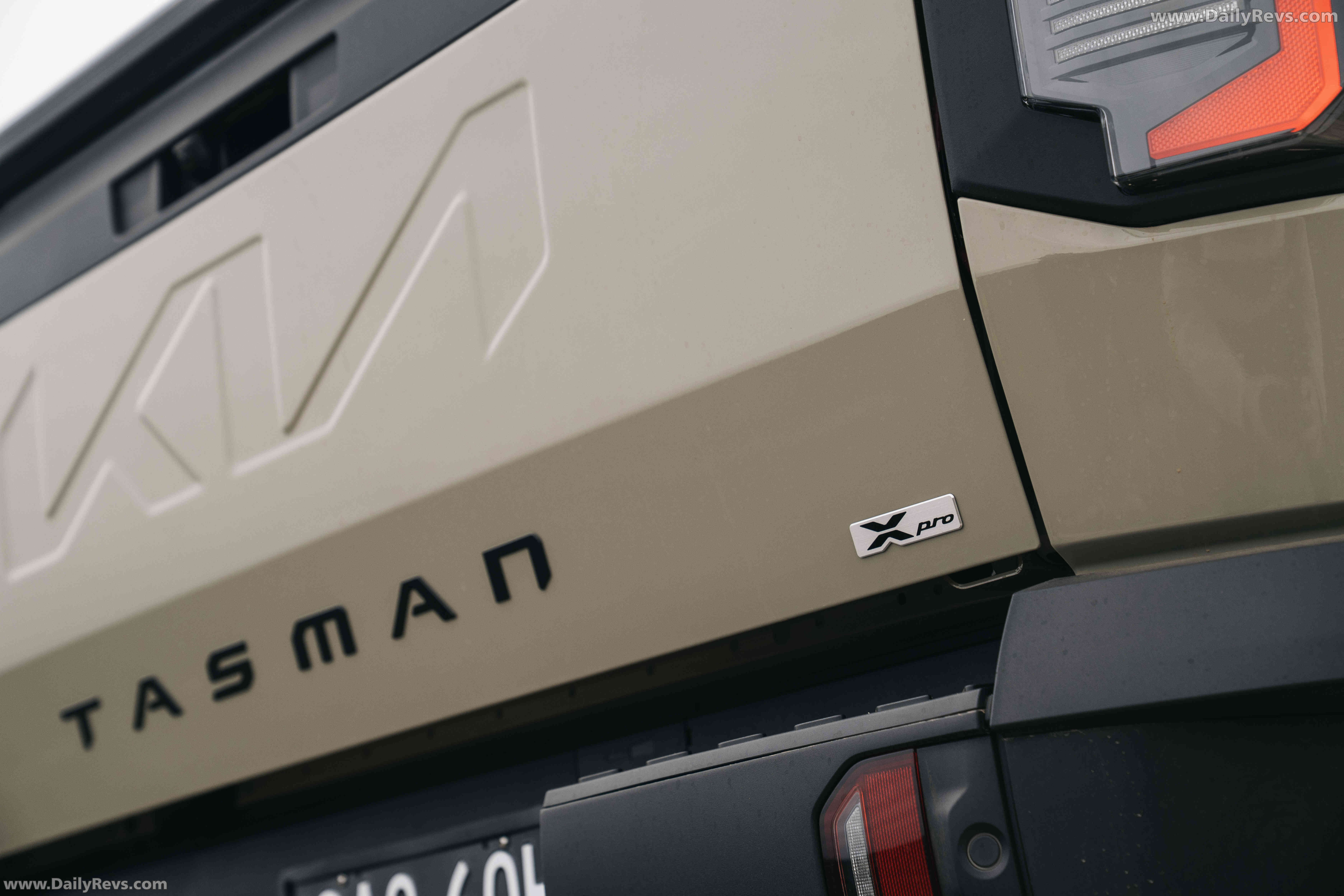 2025 Kia Tasman X-Pro 4X4 Exterior