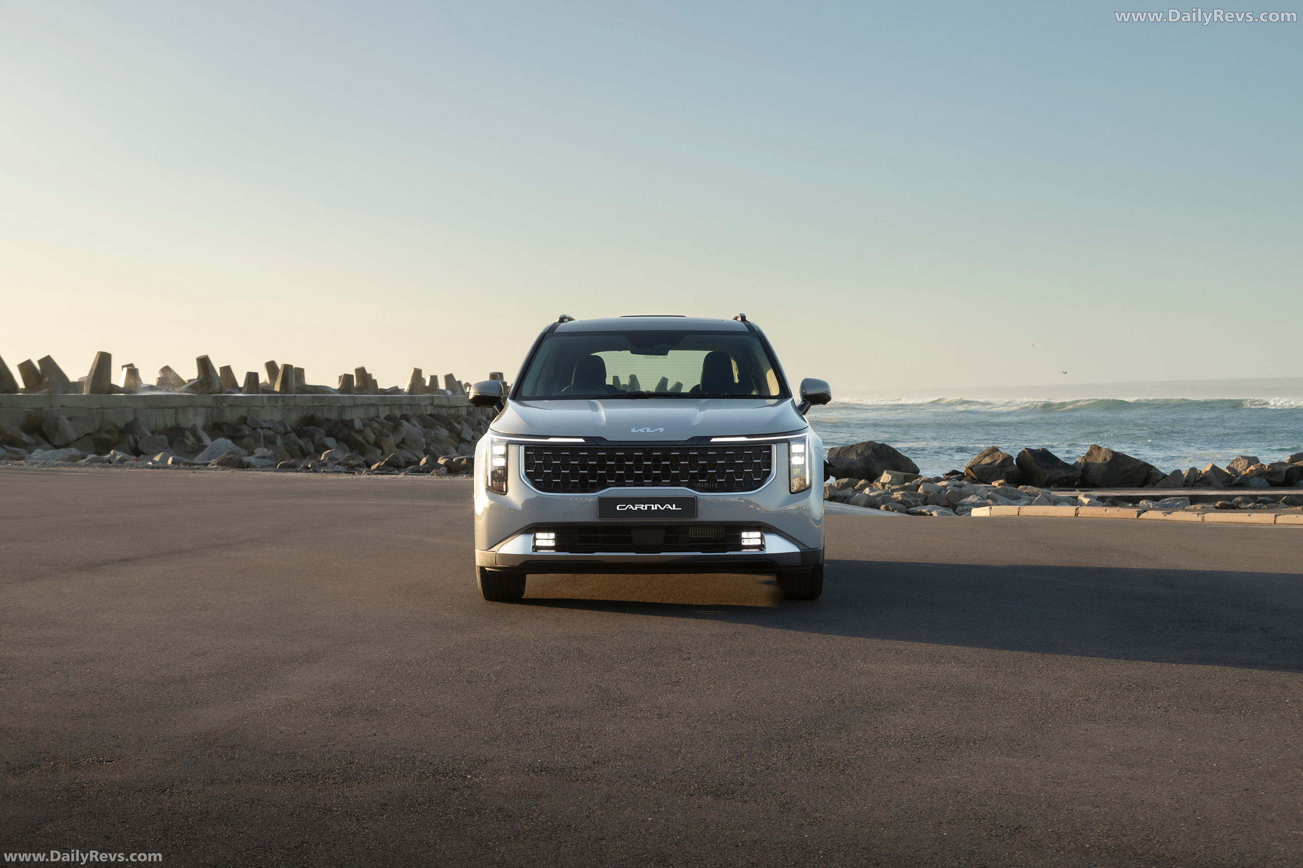 2025 Kia Carnival South African Version Front View