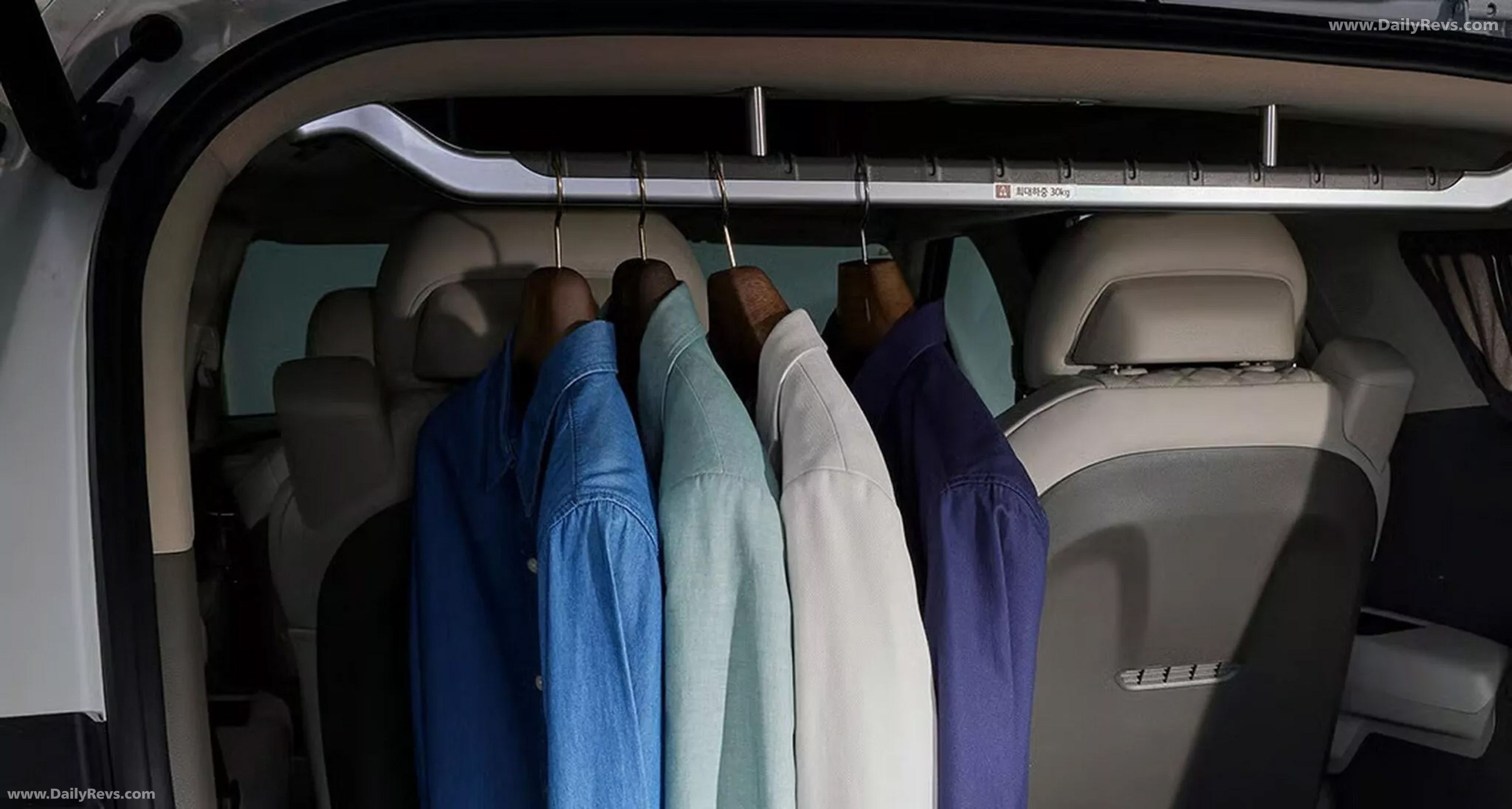 2026 Kia Carnival Hi Limousine Interior