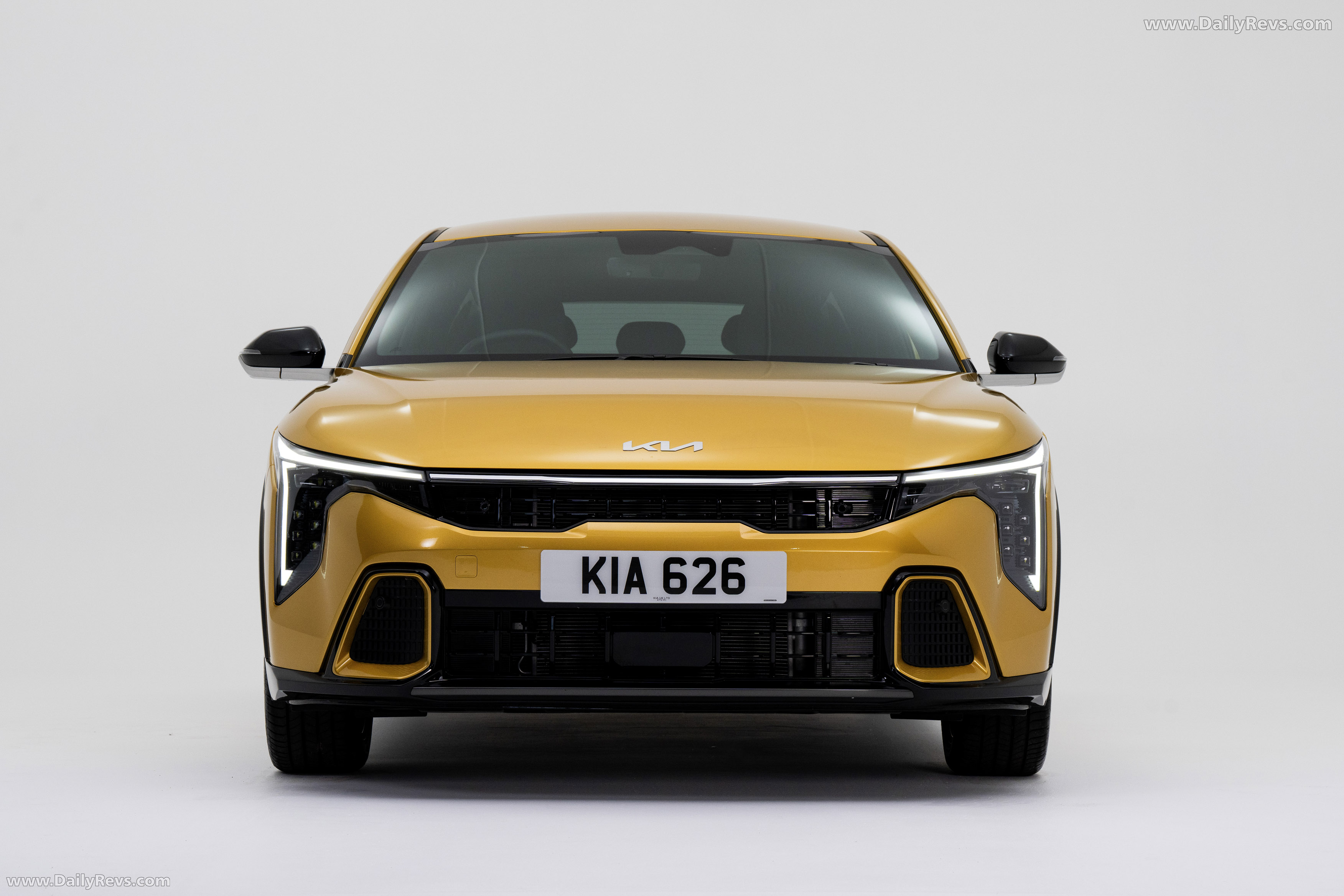2025 Kia K4 GT Line UK Version Front View