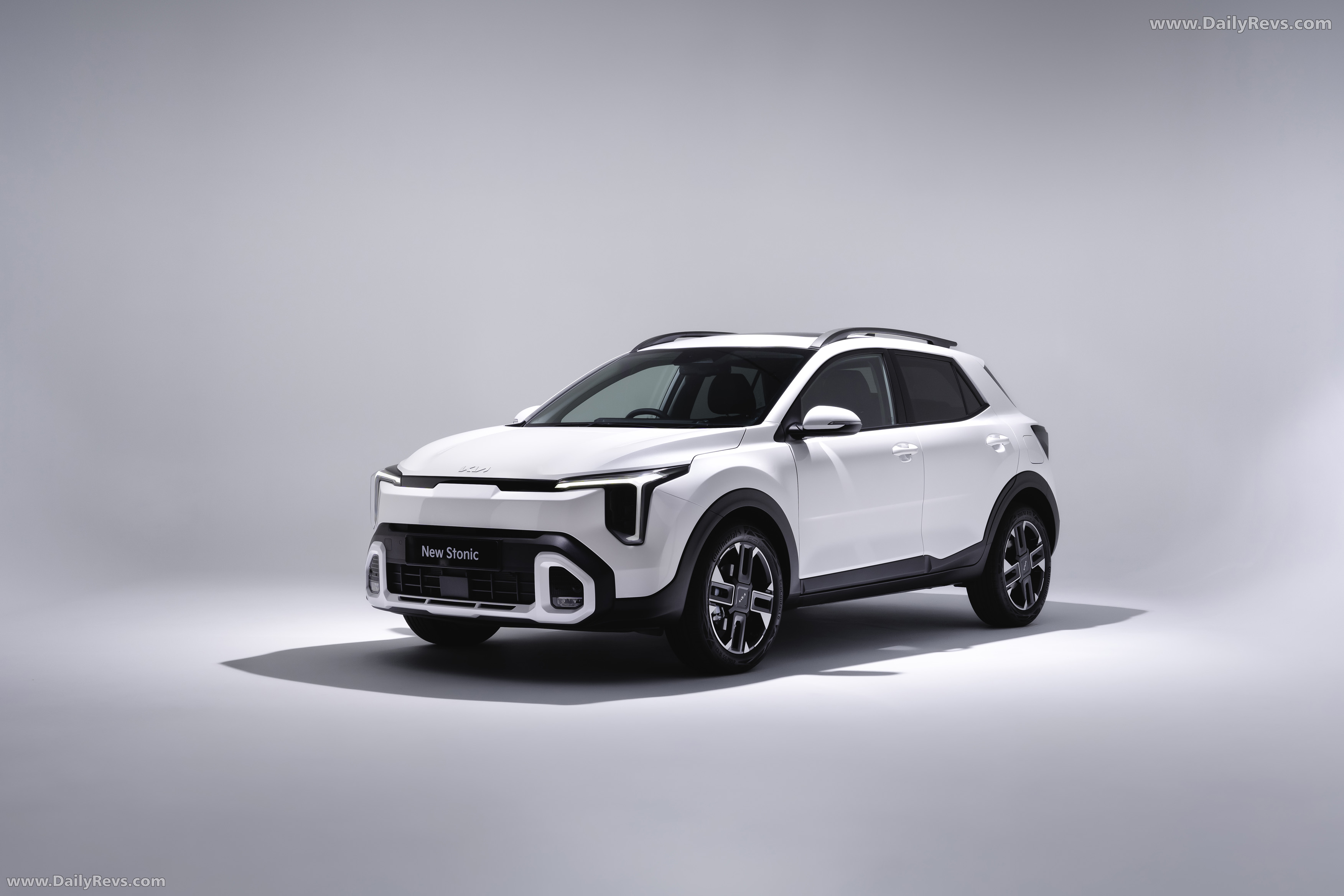 2026 Kia Stonic UK Version Front View