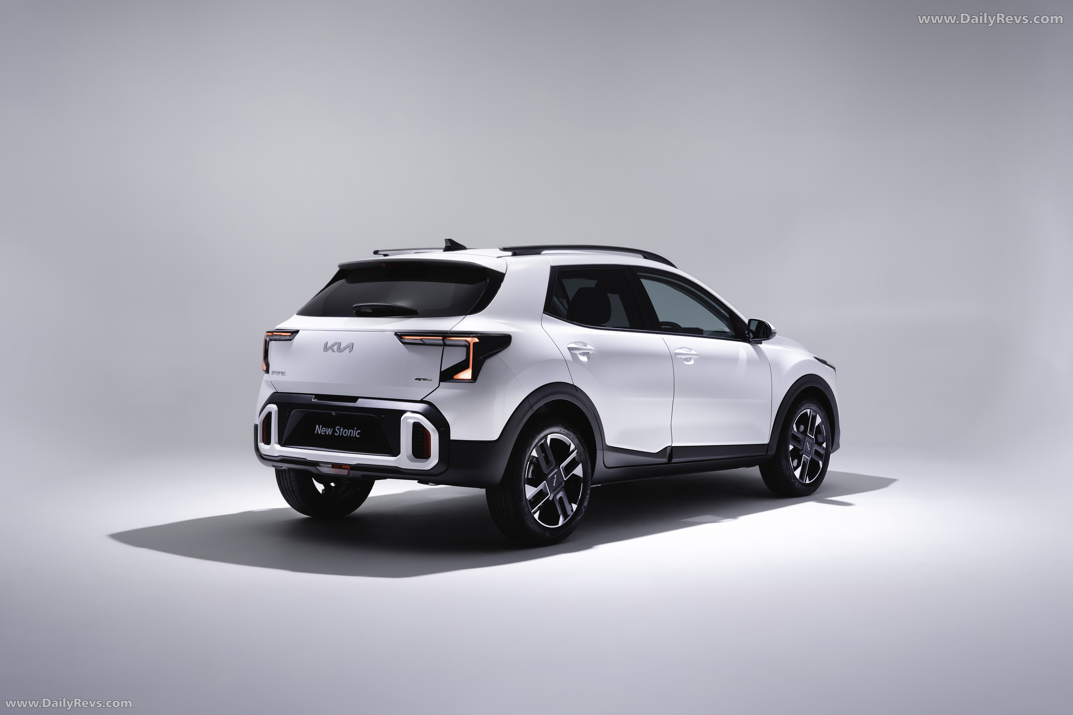 2026 Kia Stonic UK Version Rear View