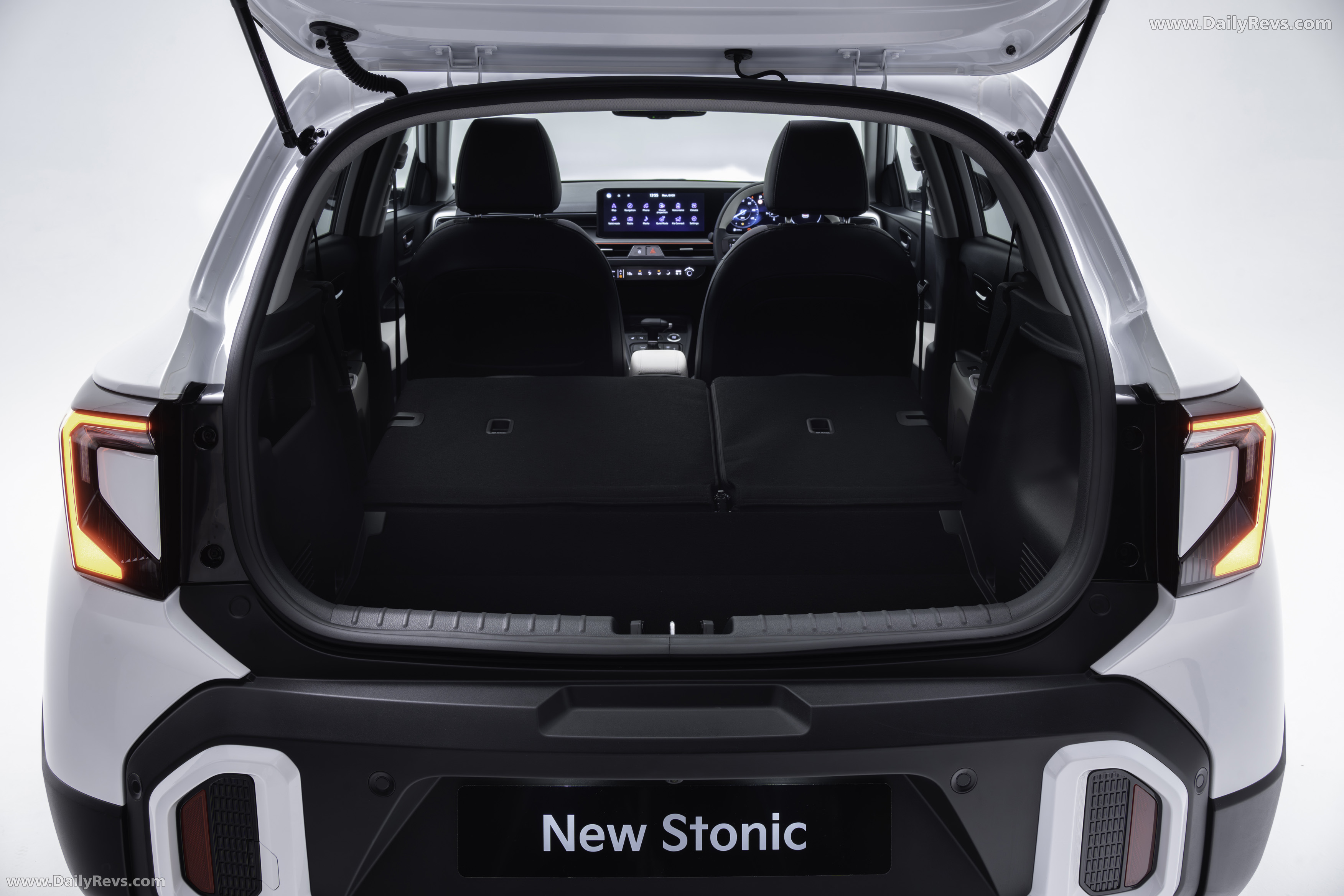 2026 Kia Stonic UK Version Interior