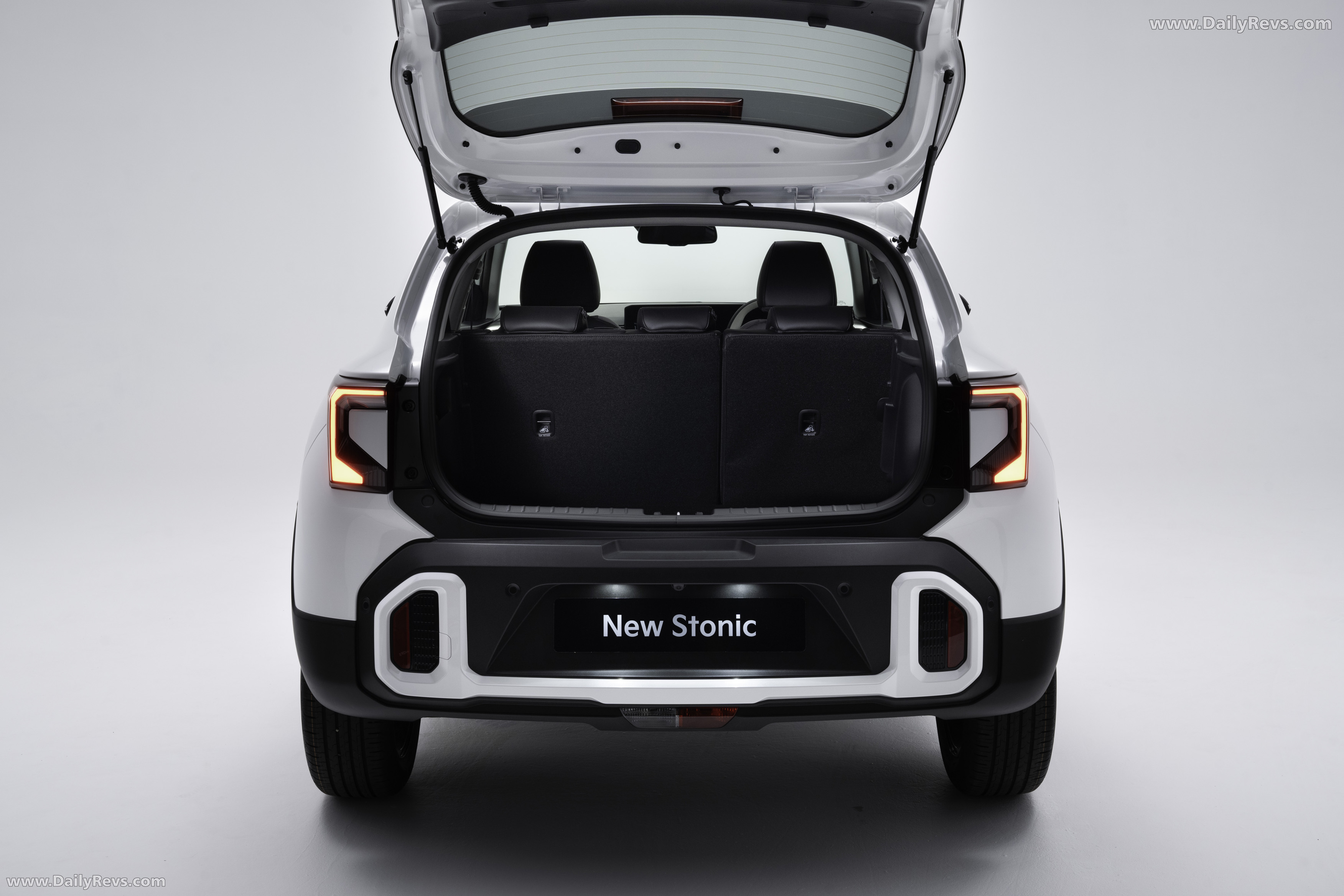 2026 Kia Stonic UK Version Interior