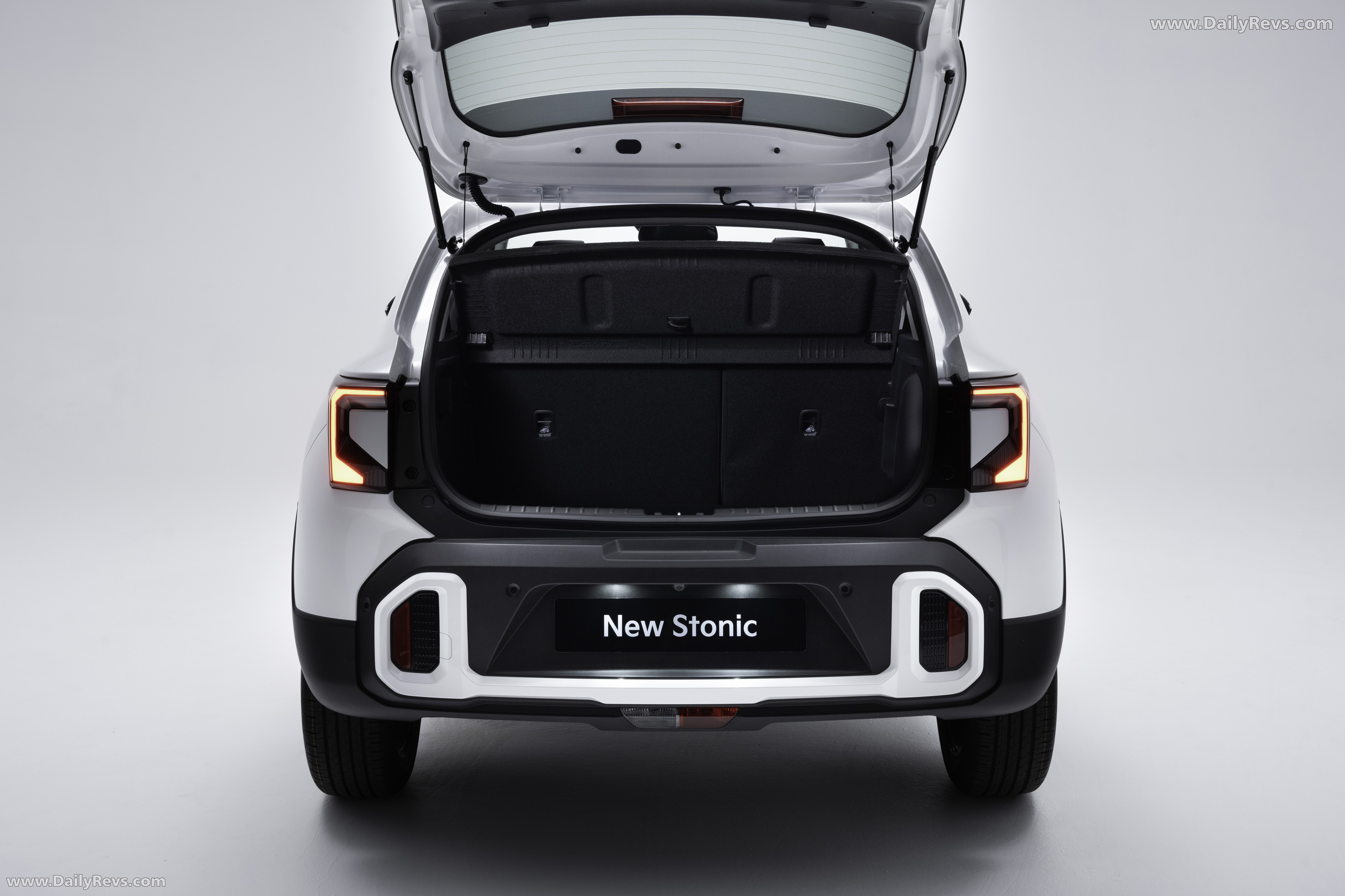 2026 Kia Stonic UK Version Interior