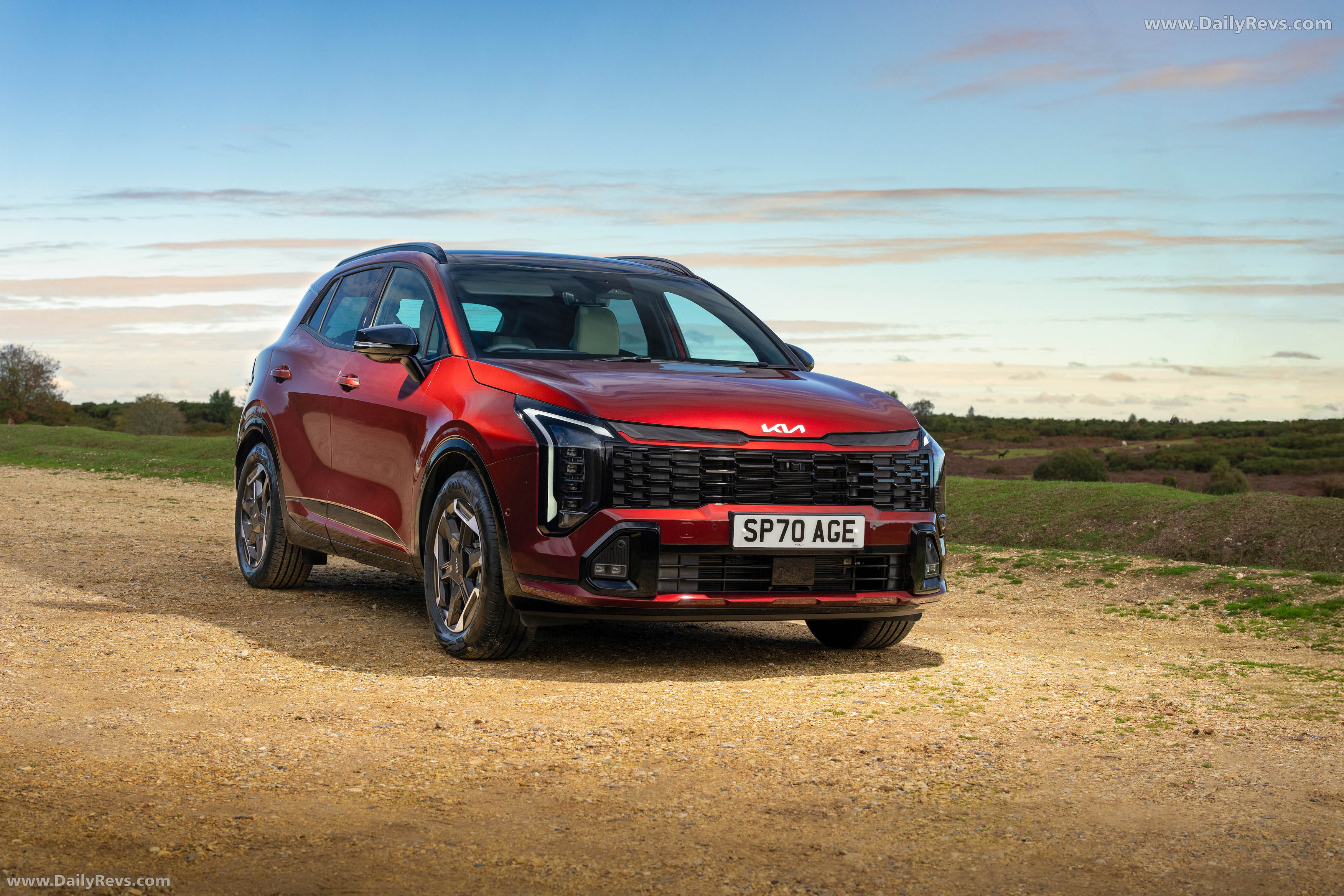 2026 Kia Sportage GT-Line S UK Version Front View