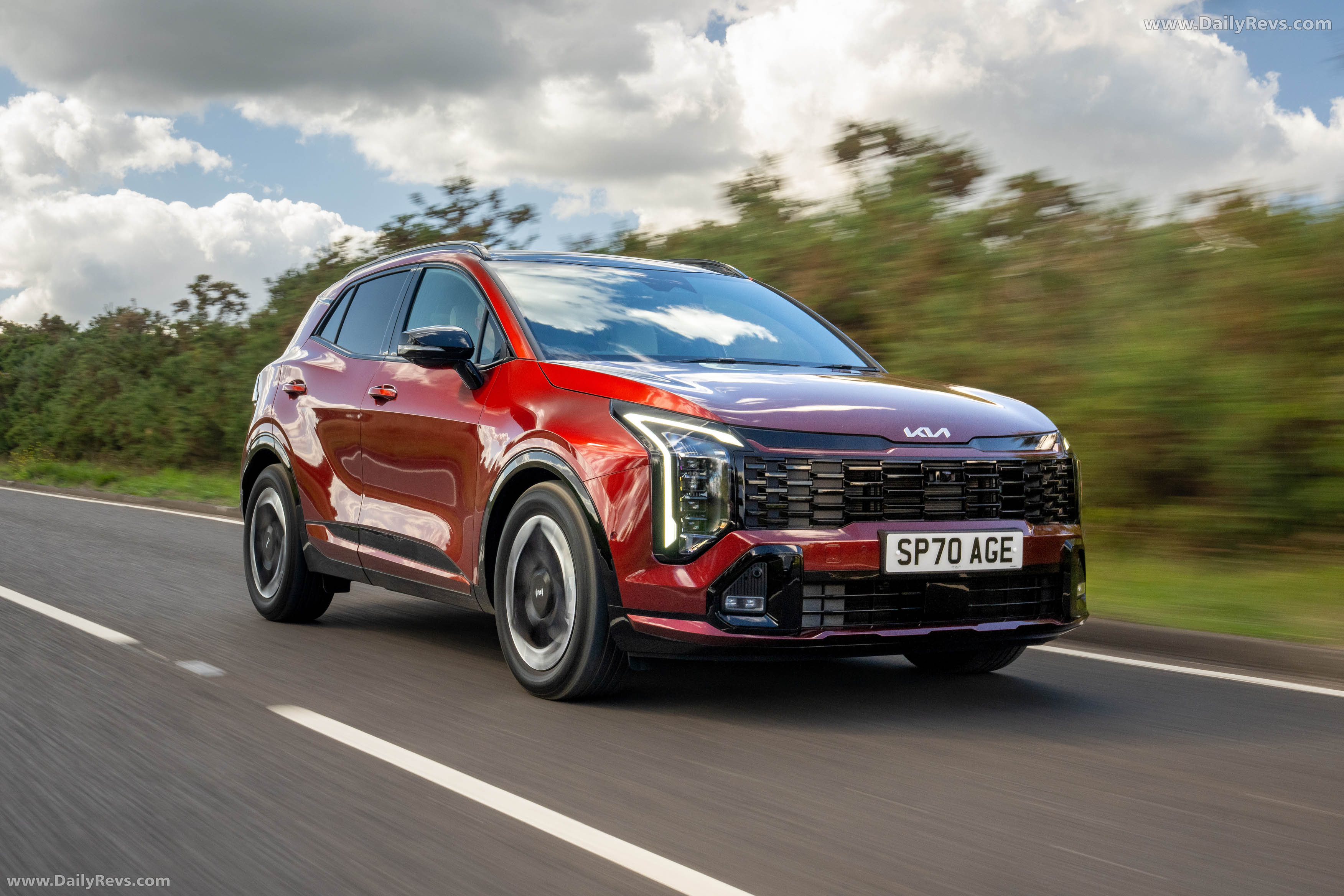 2026 Kia Sportage GT-Line S UK Version Front View