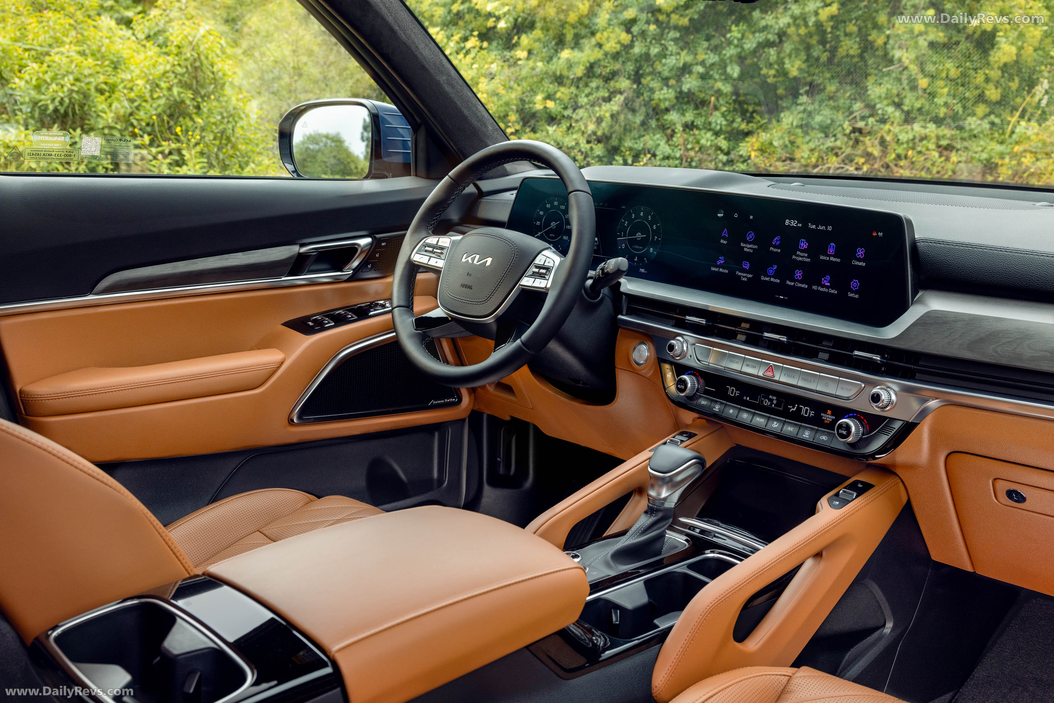2025 Kia Telluride X-Pro Interior