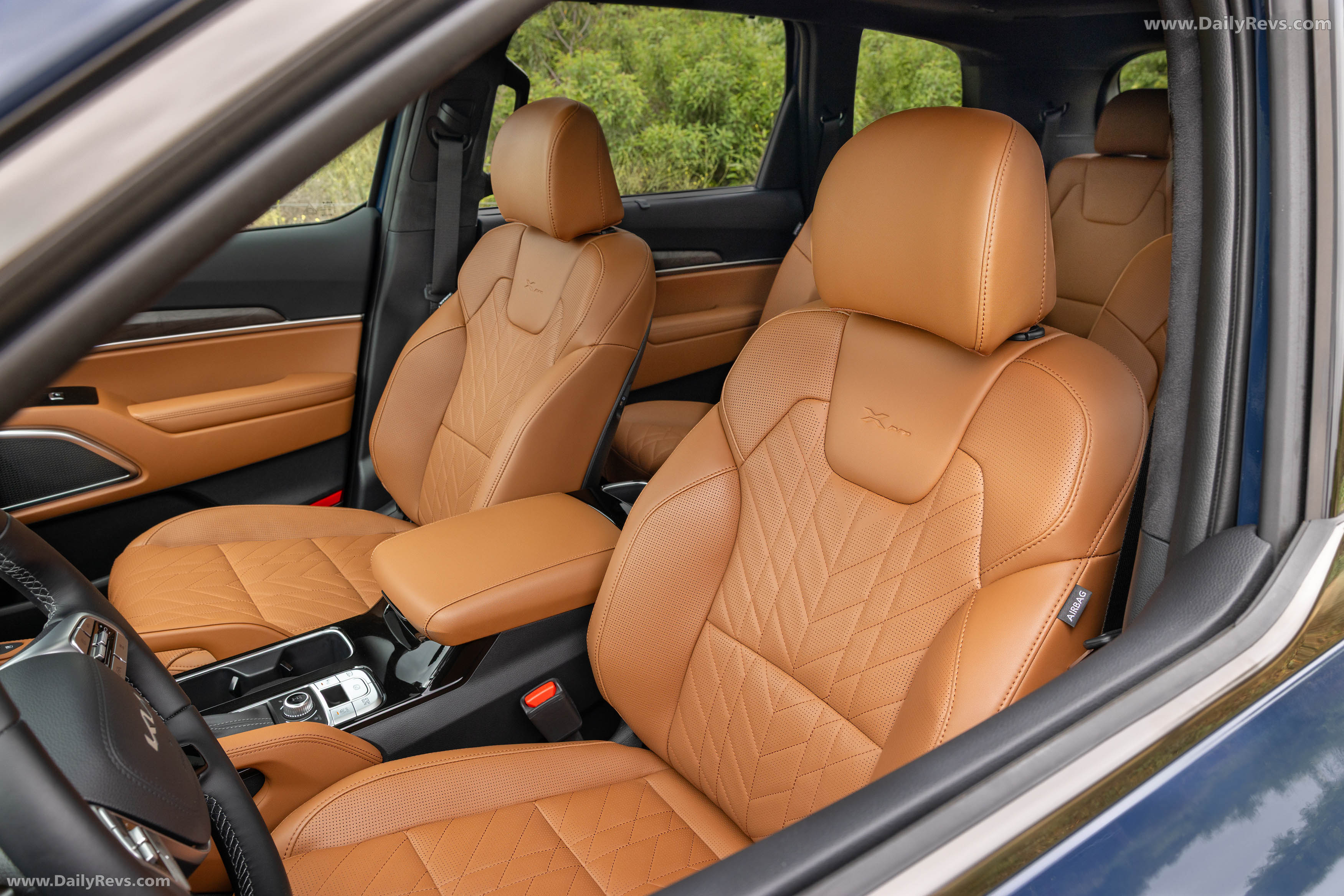 2025 Kia Telluride X-Pro Interior