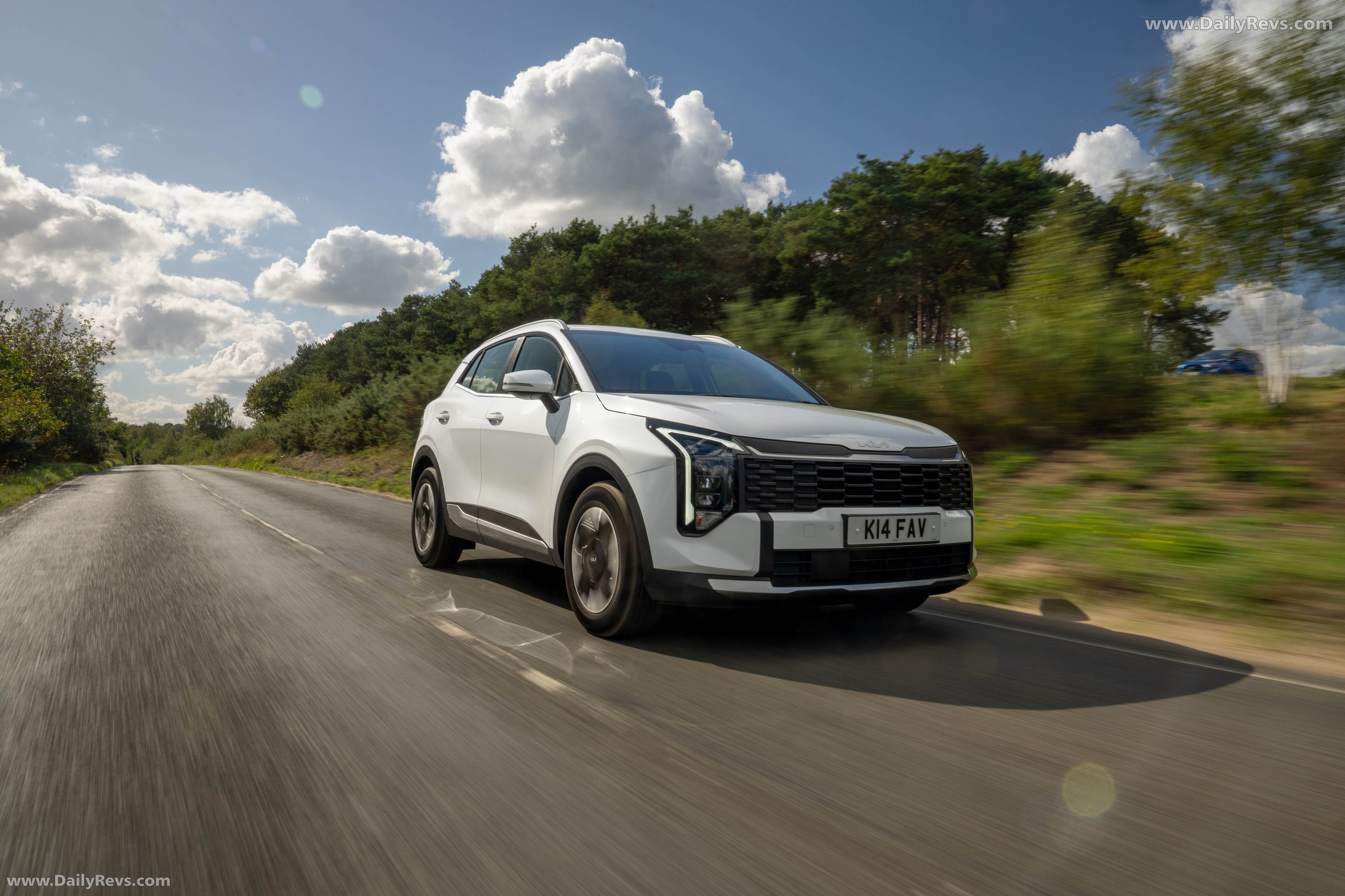 2026 Kia Sportage HEV UK Version Front View