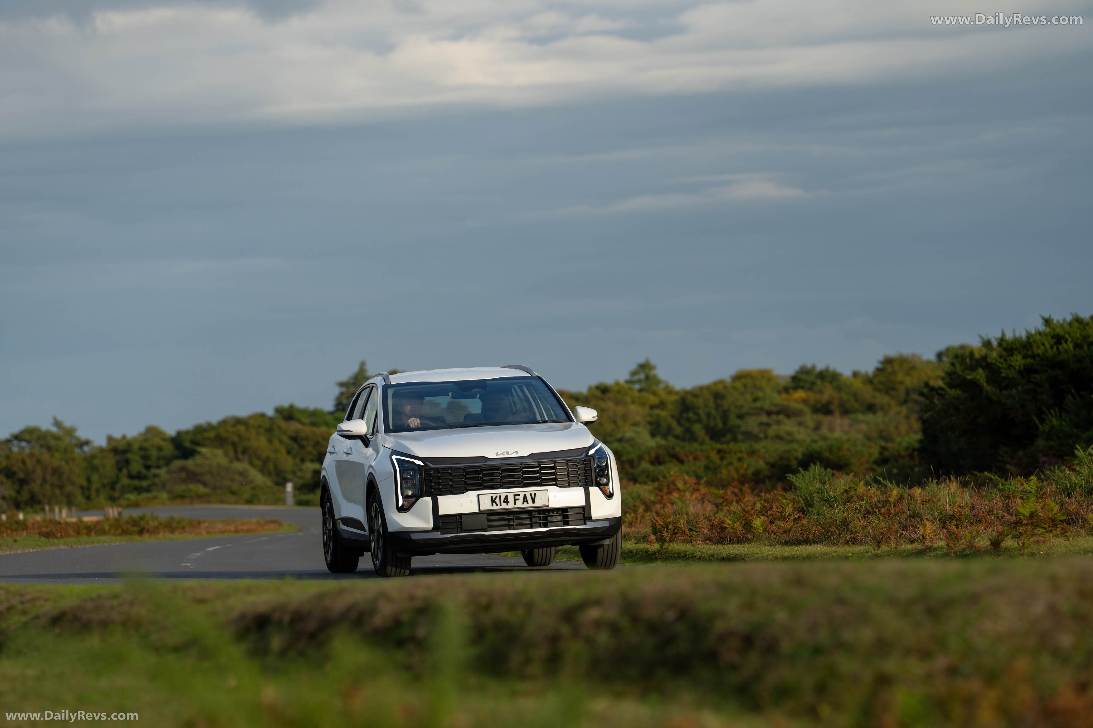 2026 Kia Sportage HEV UK Version Front View