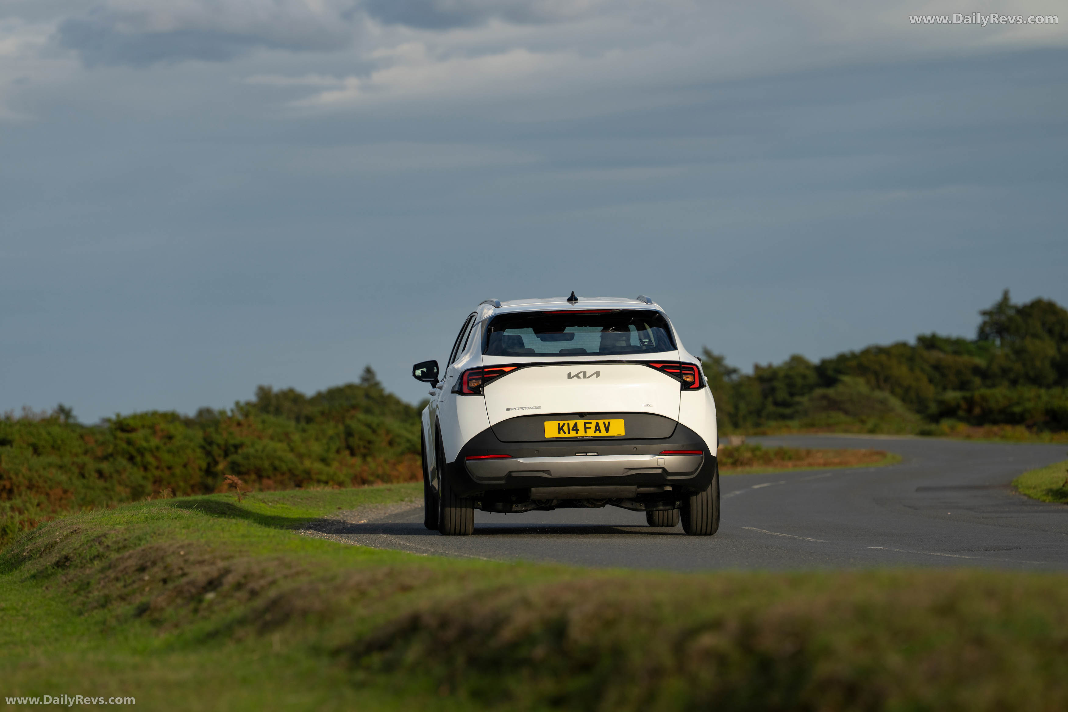 2026 Kia Sportage HEV UK Version Rear View