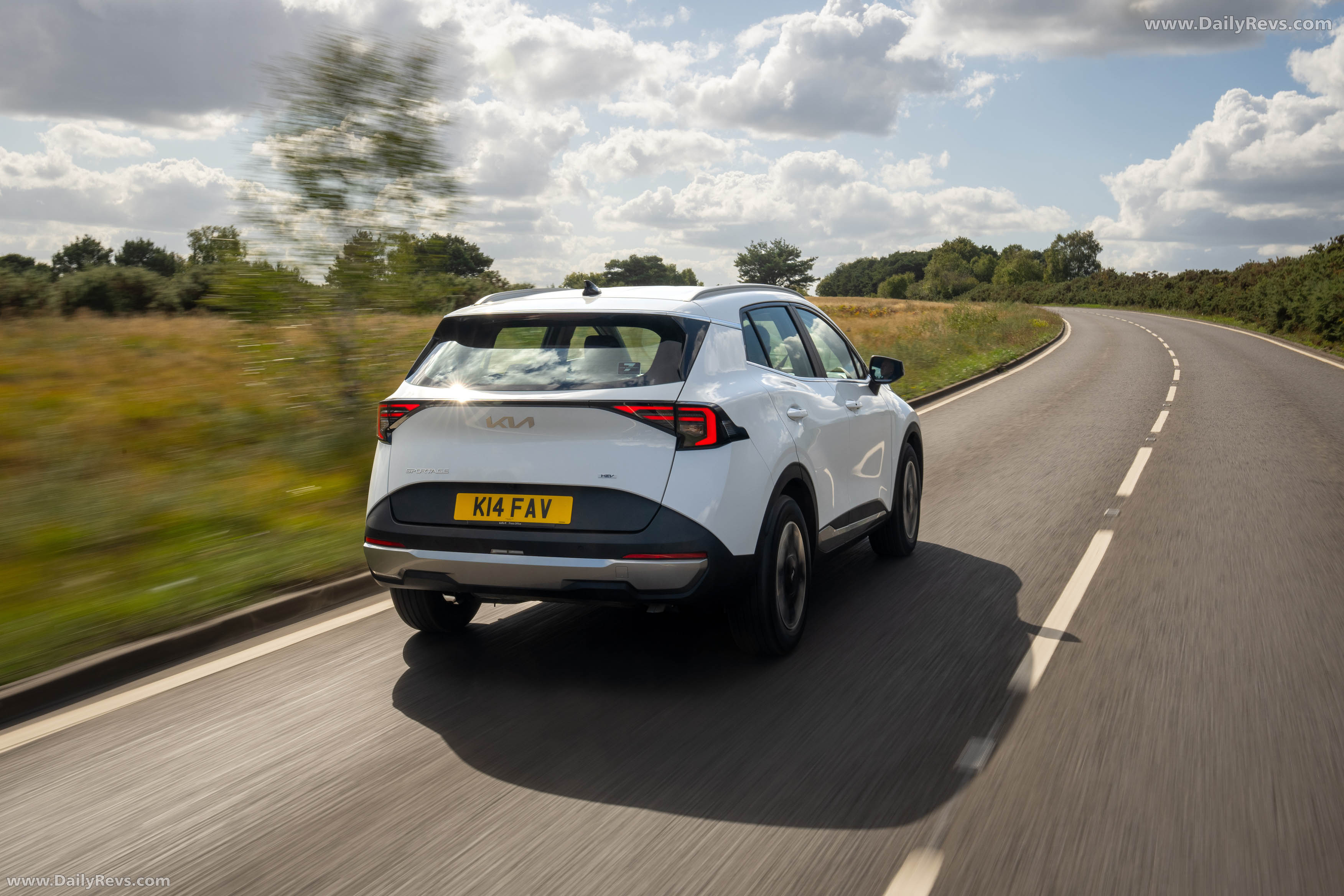 2026 Kia Sportage HEV UK Version Rear View