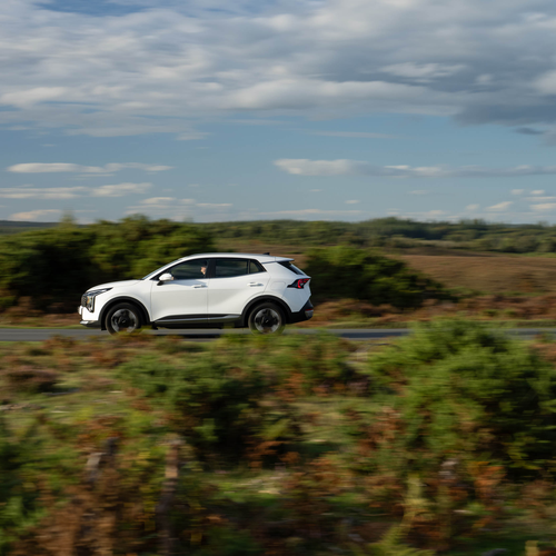 2026 Kia Sportage HEV UK Version Side View