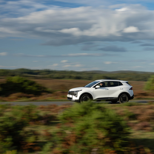 2026 Kia Sportage HEV UK Version Side View