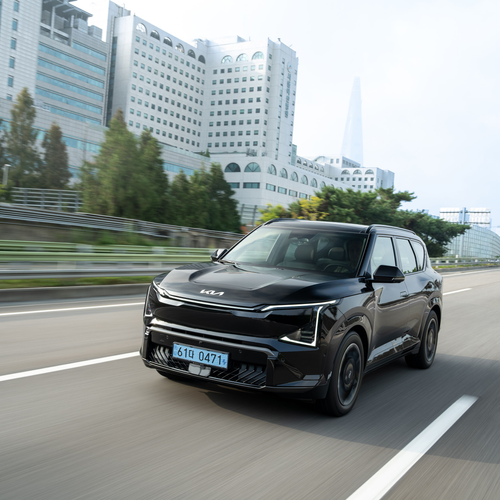 2026 Kia EV5 GT-Line Fusion Black Front View