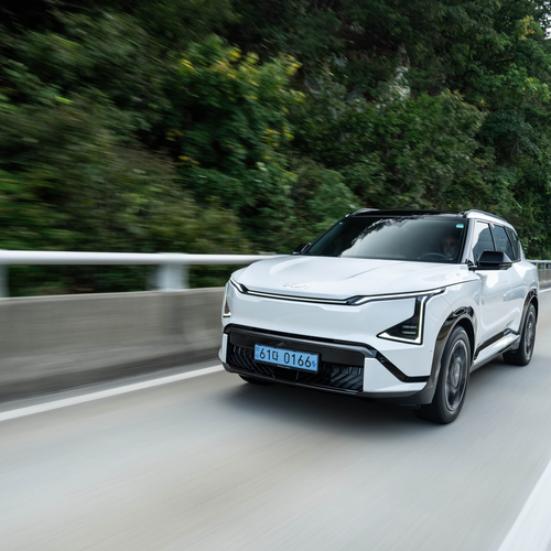 2026 Kia EV5 GT-Line White Pearl Front View