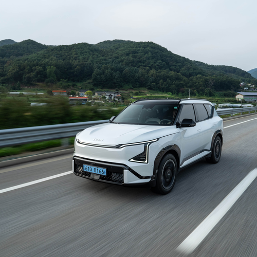 2026 Kia EV5 GT-Line White Pearl Front View
