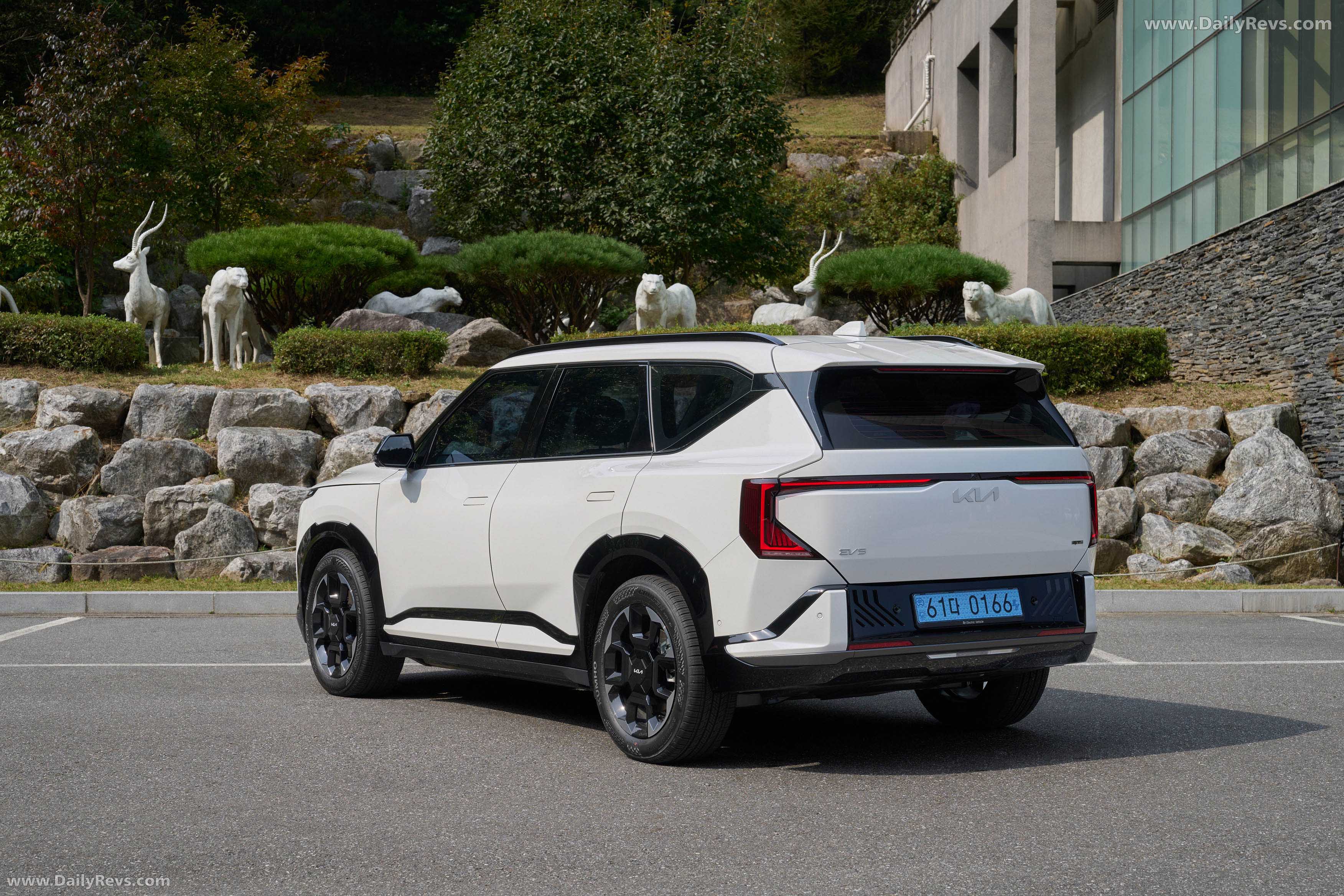 2026 Kia EV5 GT-Line White Pearl Rear View