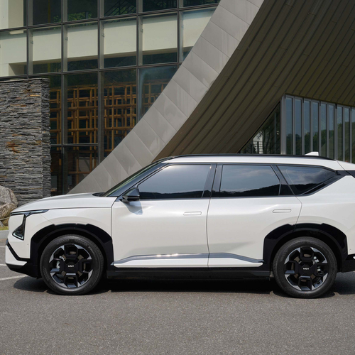 2026 Kia EV5 GT-Line White Pearl Side View