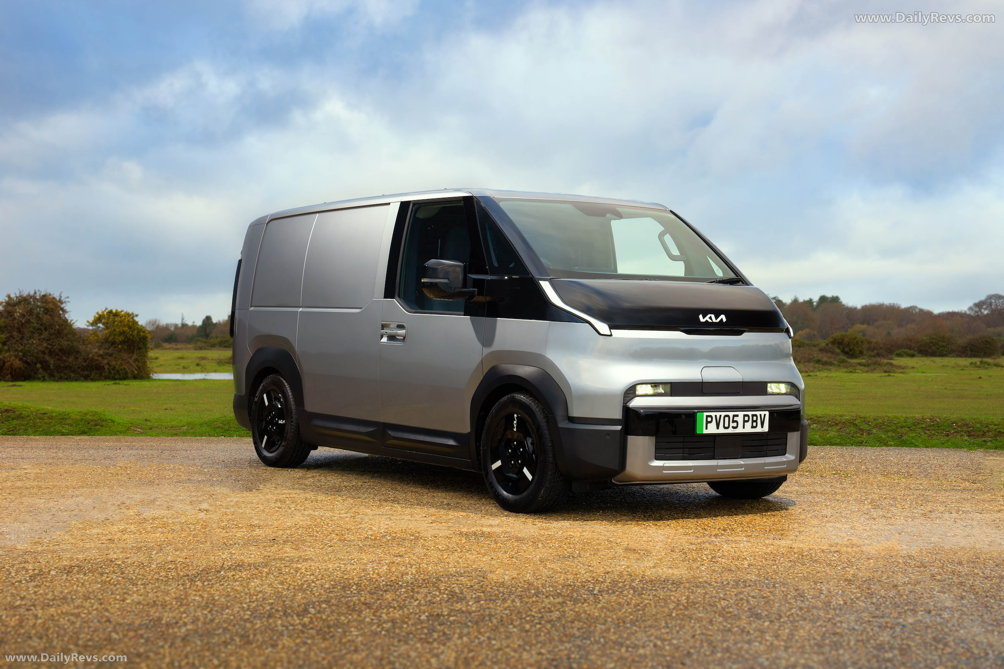 2026 Kia PV5 Cargo Steel Grey Front View