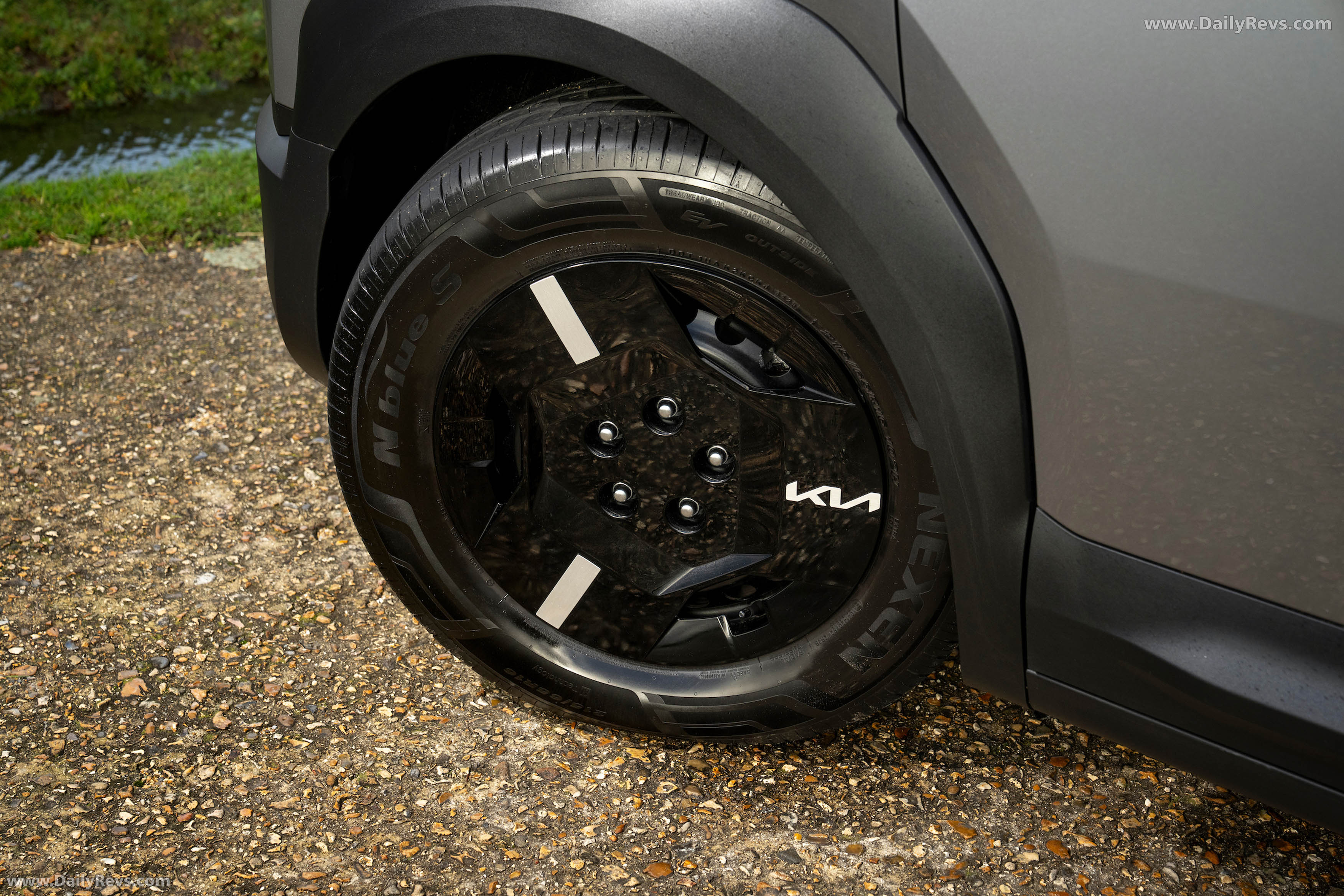 2026 Kia PV5 Cargo Steel Grey Exterior