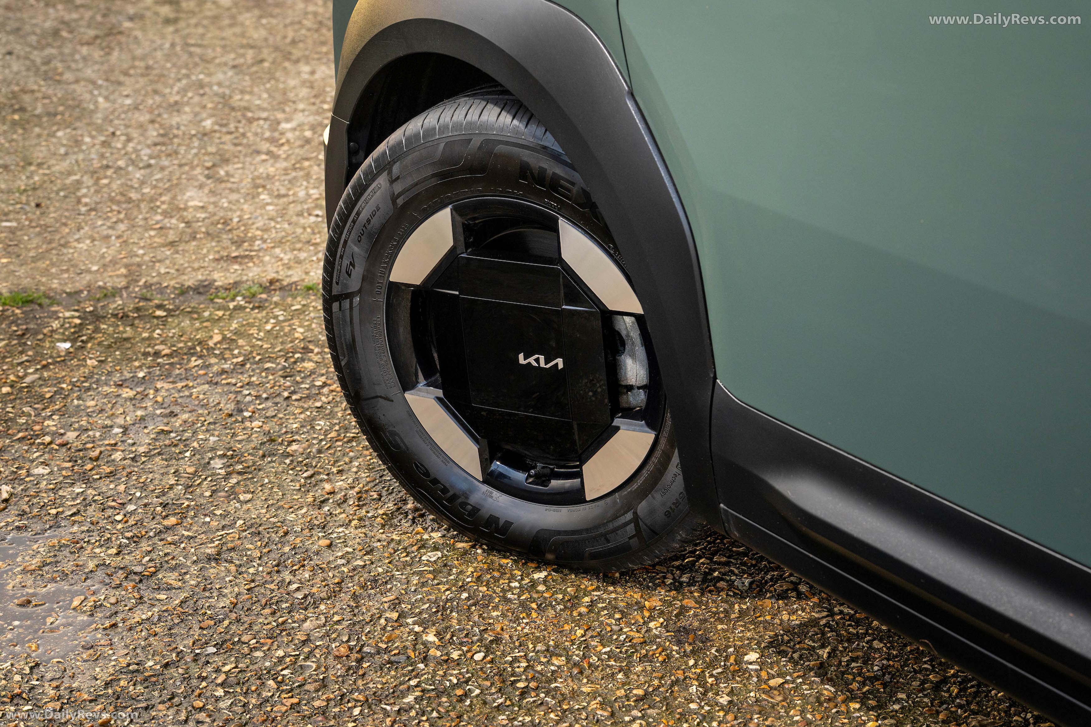 2026 Kia PV5 Passenger UK Version Exterior