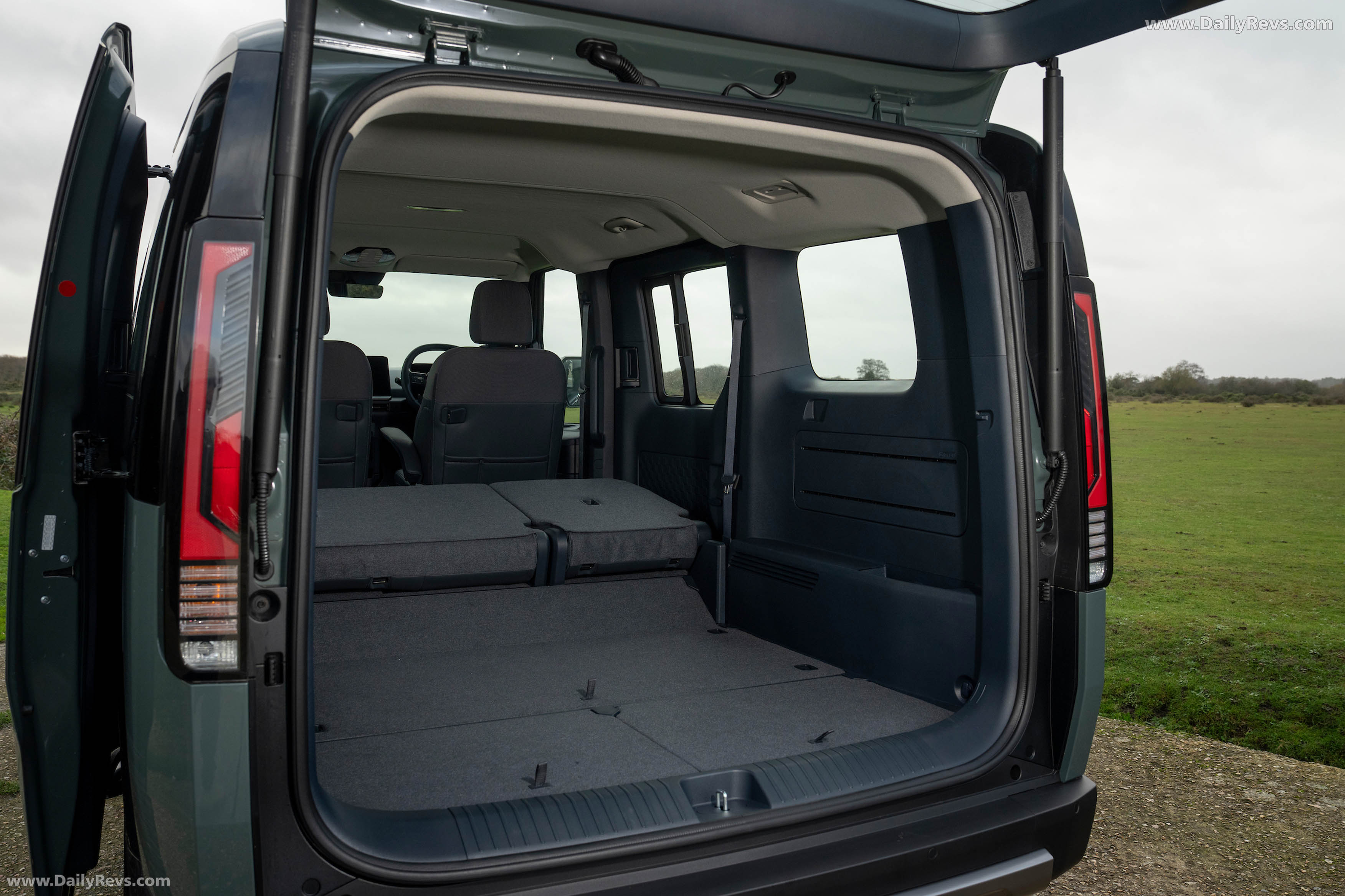 2026 Kia PV5 Passenger UK Version Interior