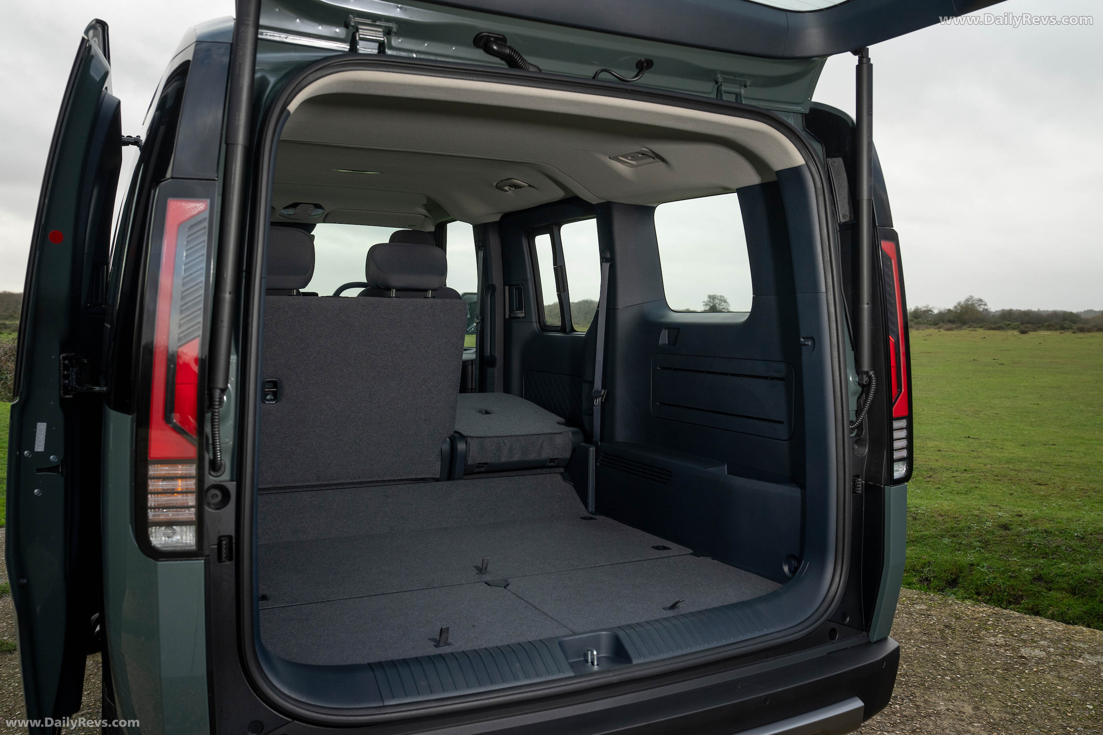 2026 Kia PV5 Passenger UK Version Interior