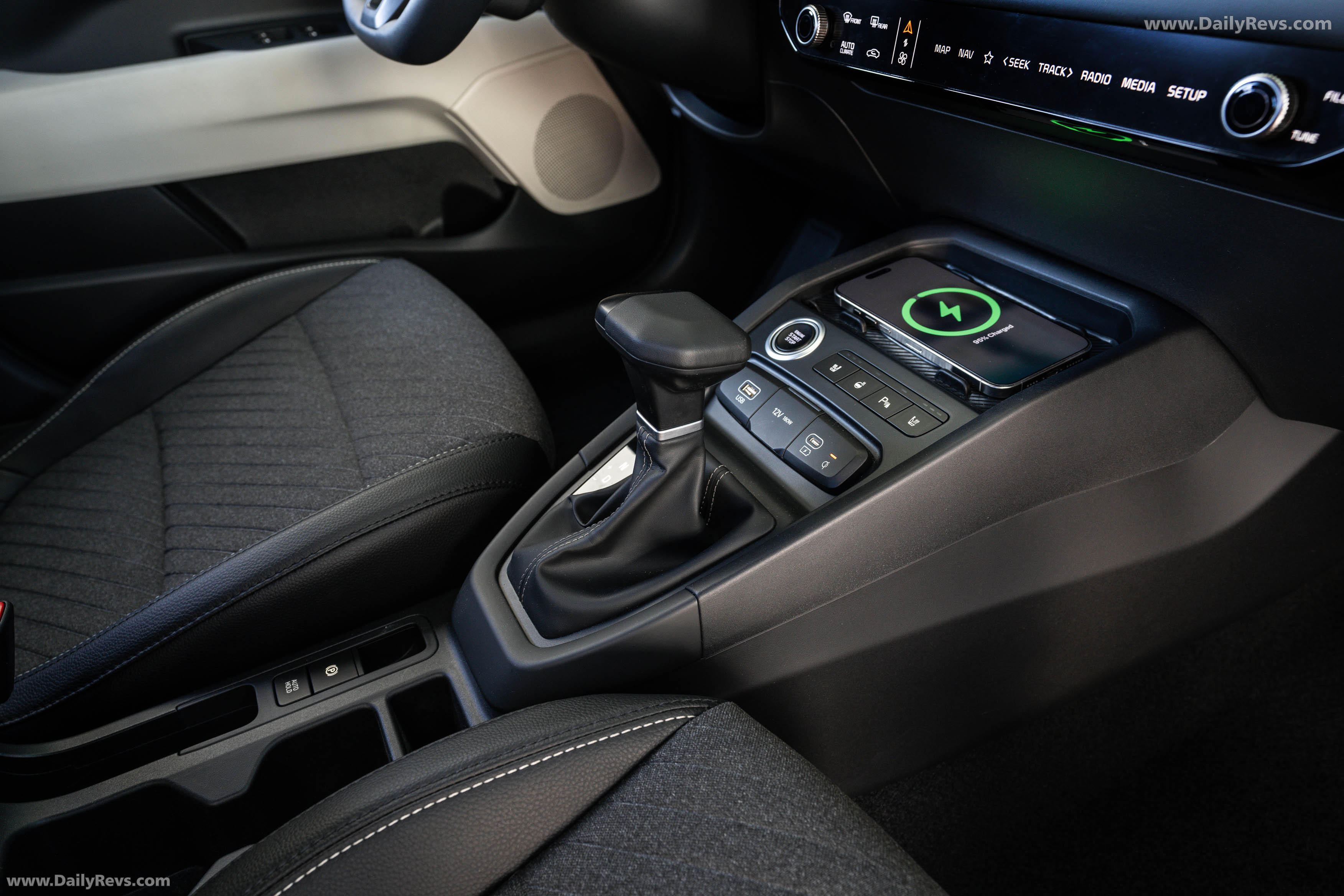 2026 Kia Stonic GT Line European Version Interior