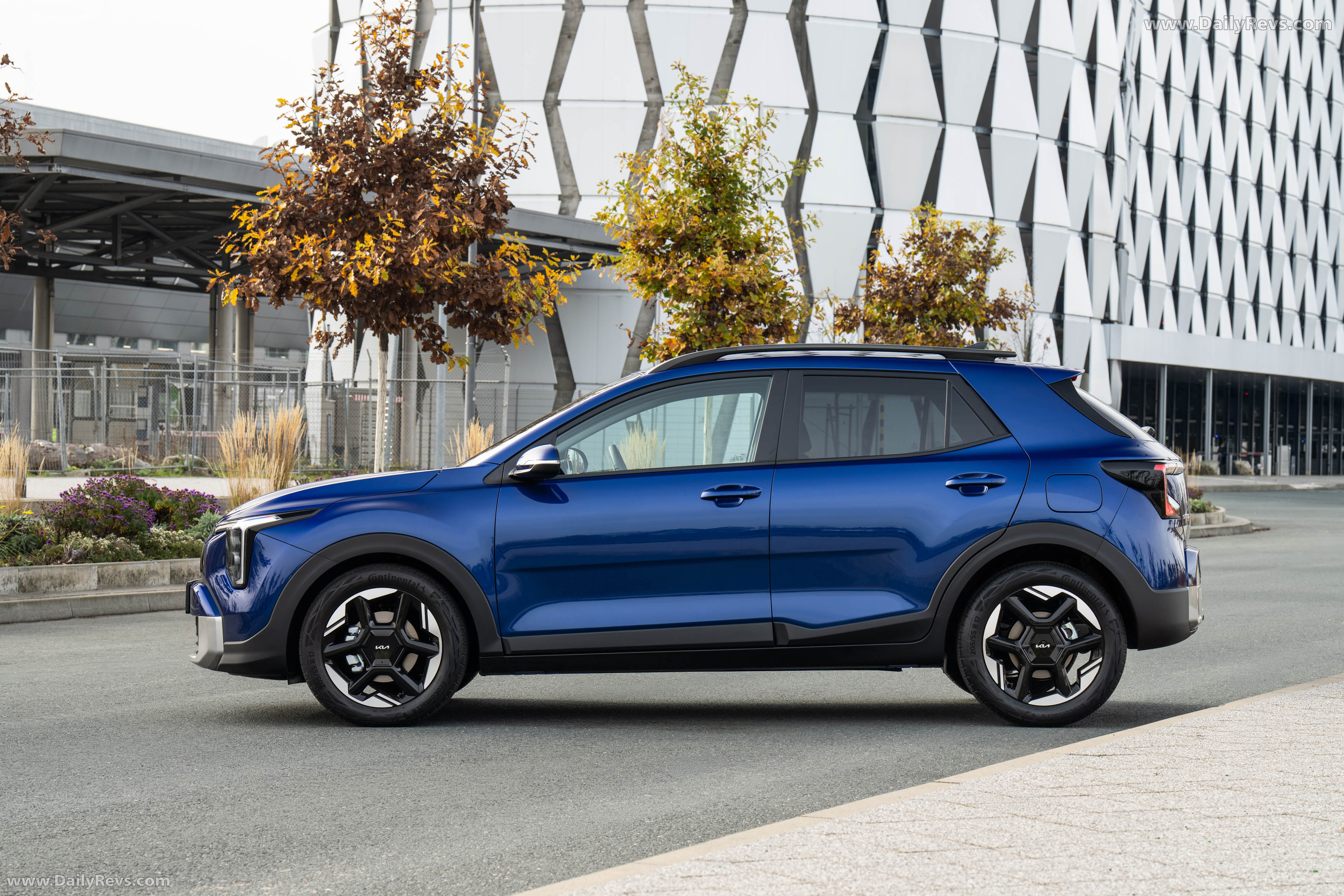 2026 Kia Stonic Baseline European Version Side View