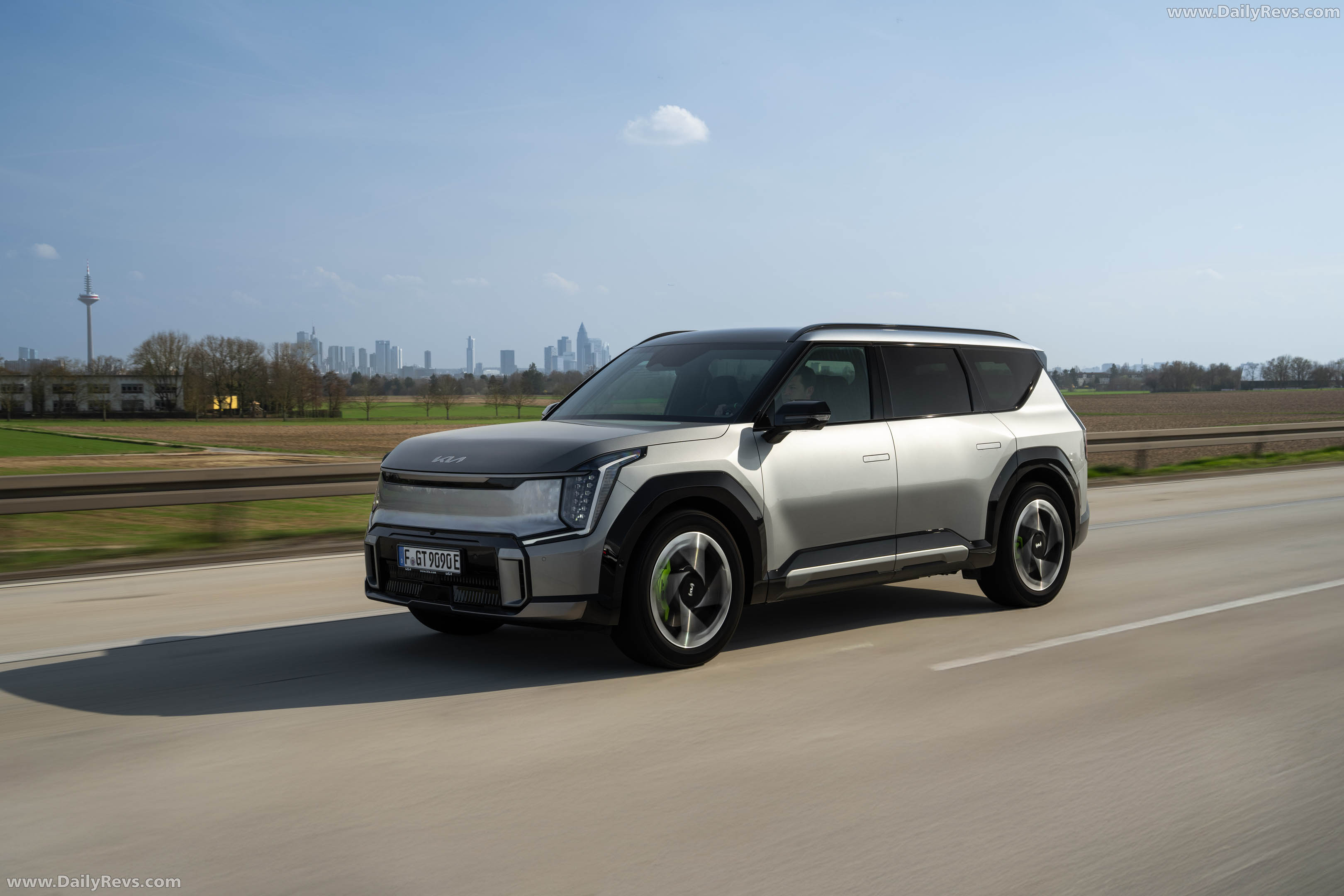 2026 Kia EV9 GT European Version Front View
