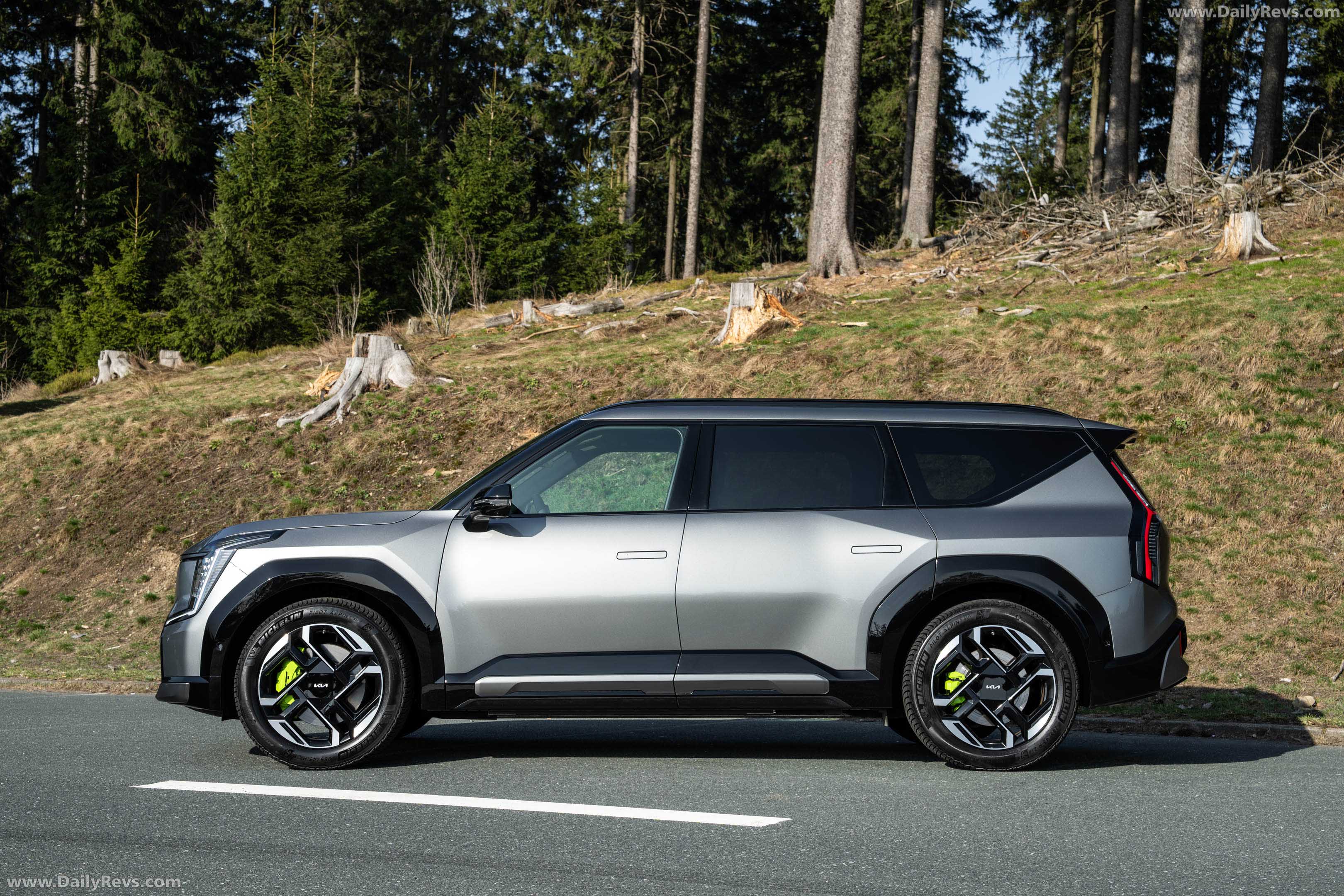 2026 Kia EV9 GT European Version Side View