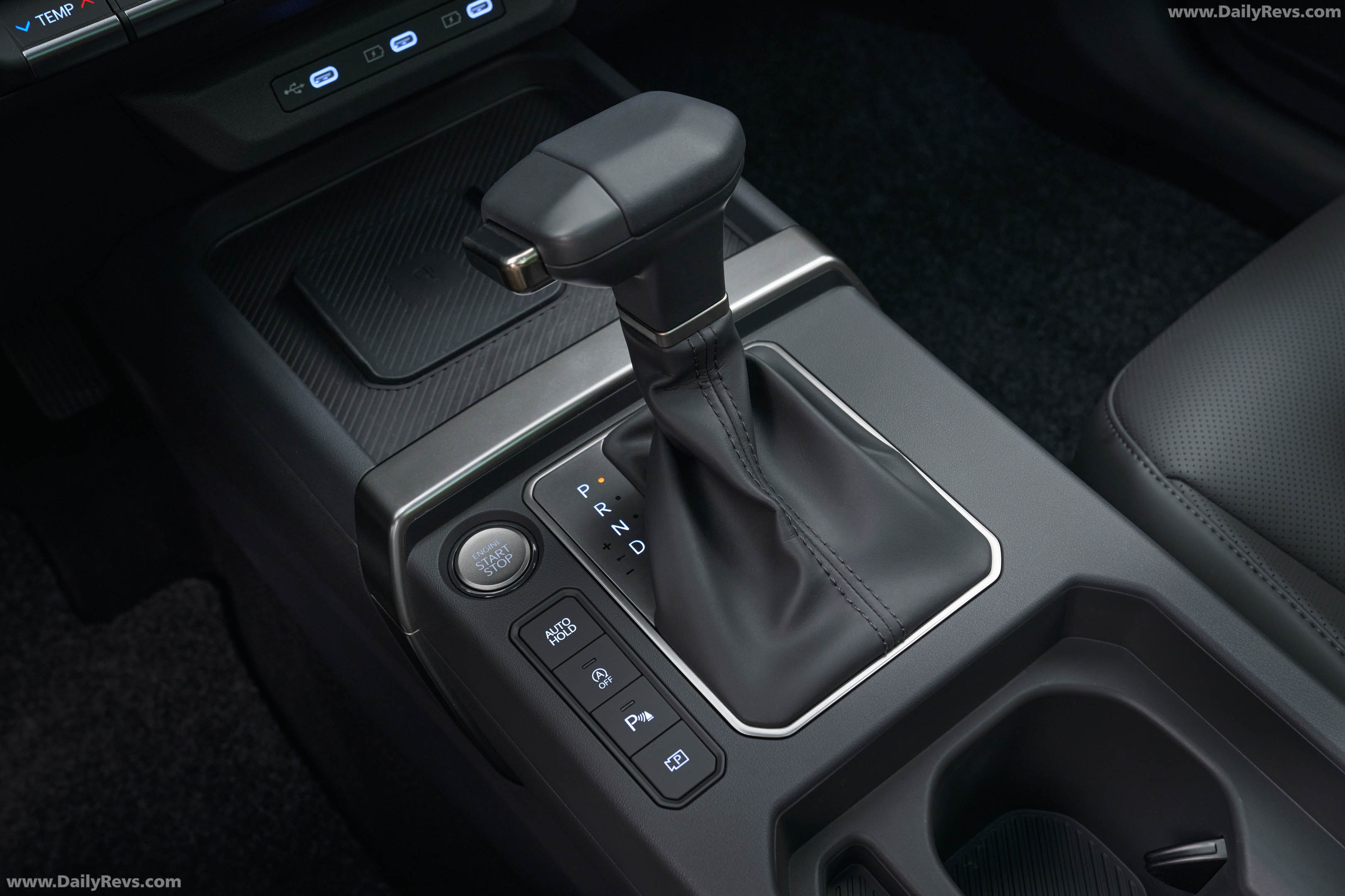 2027 Kia Seltos Baseline Interior