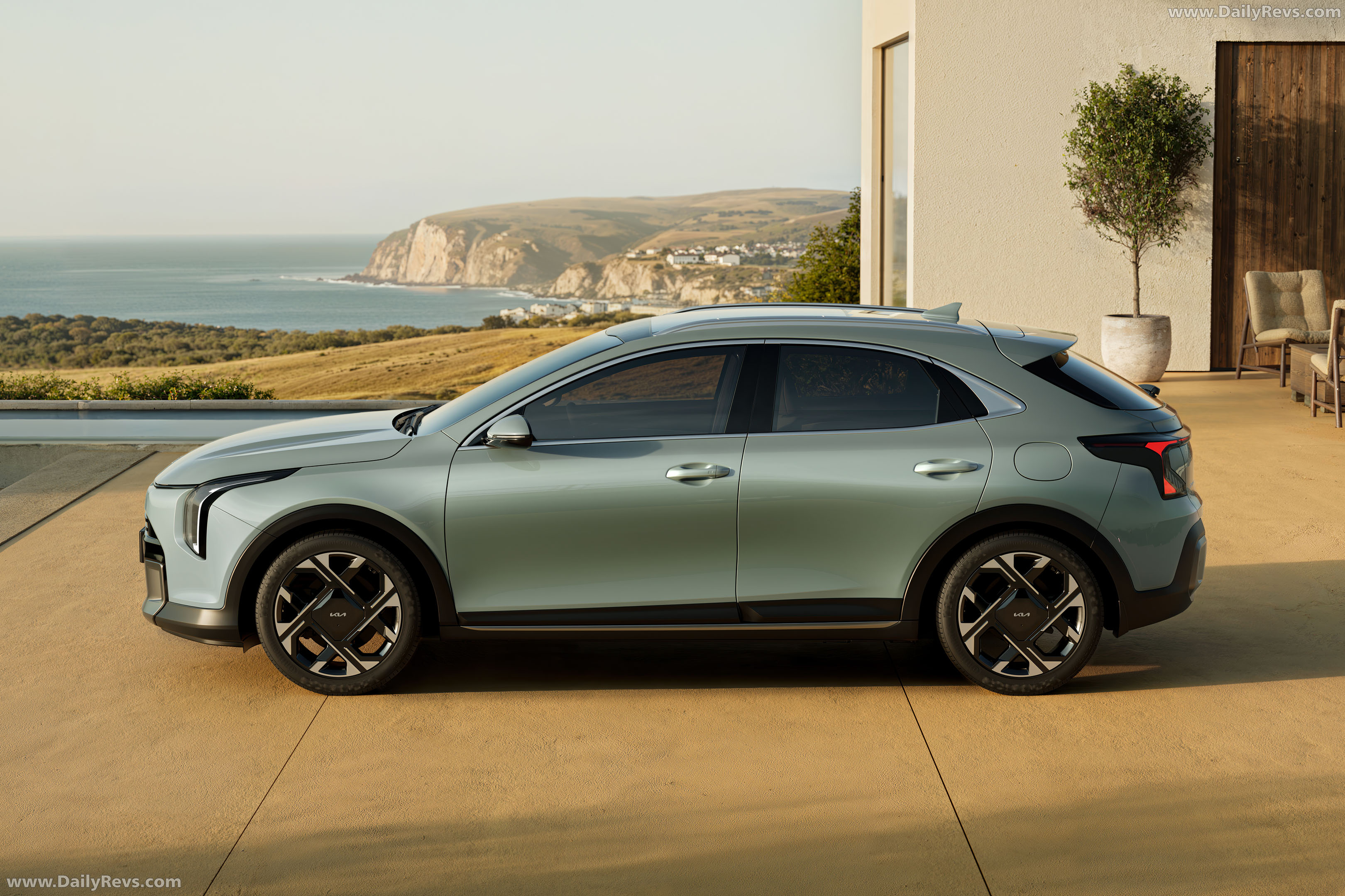 2027 Kia Xceed Side View