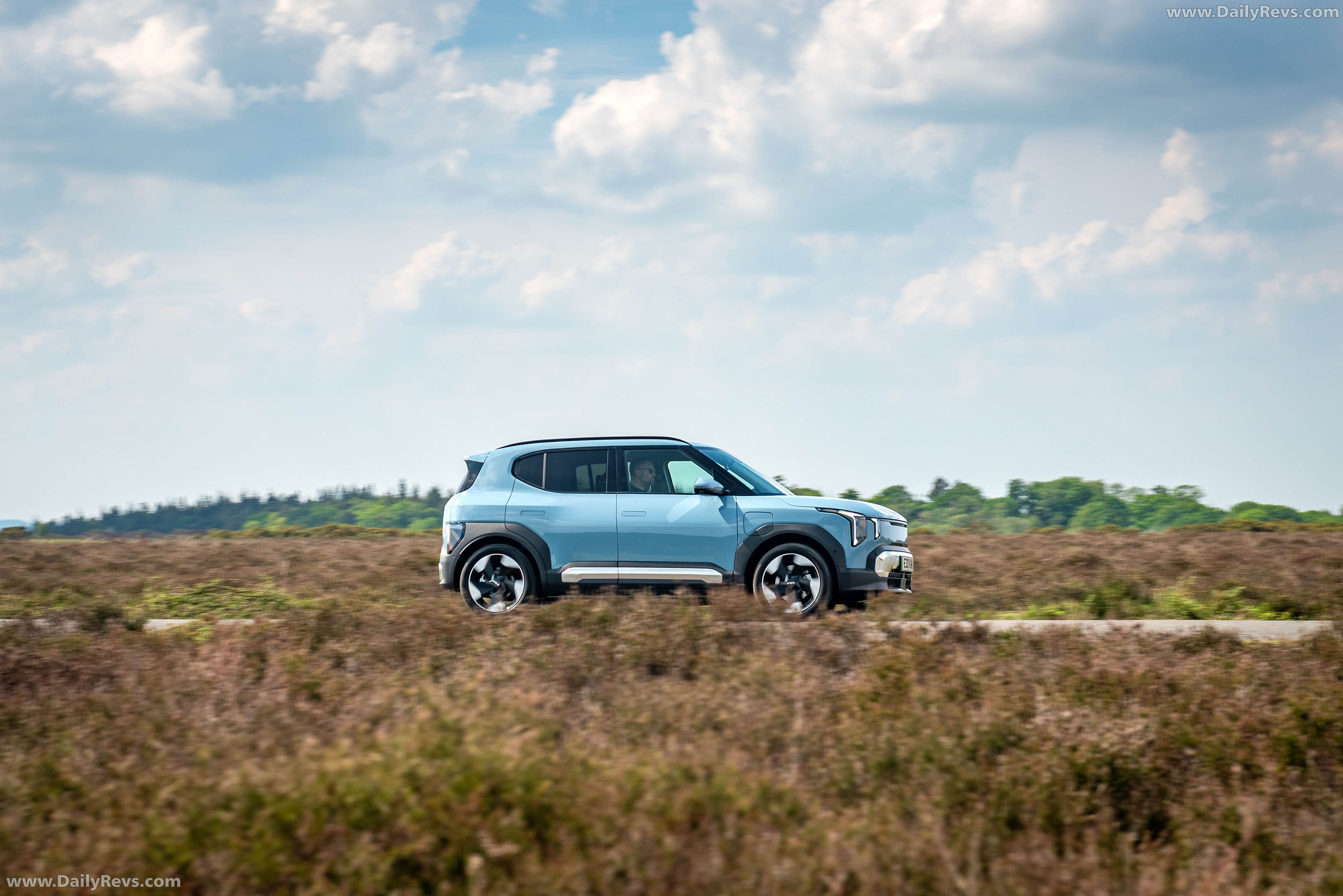 2027 Kia EV2 UK Version Side View