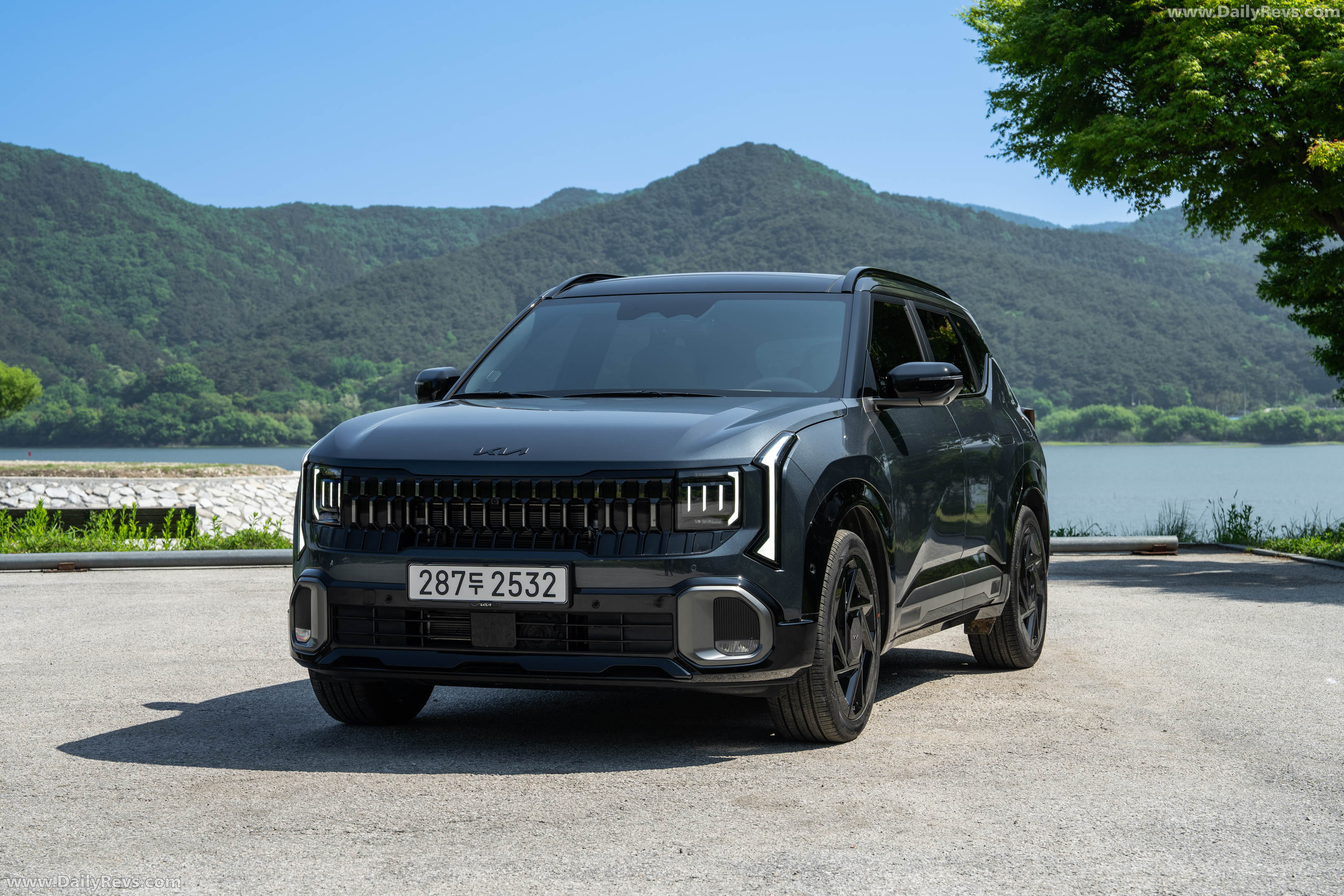 2027 Kia Seltos HEV X-Line Gravity Grey Front View