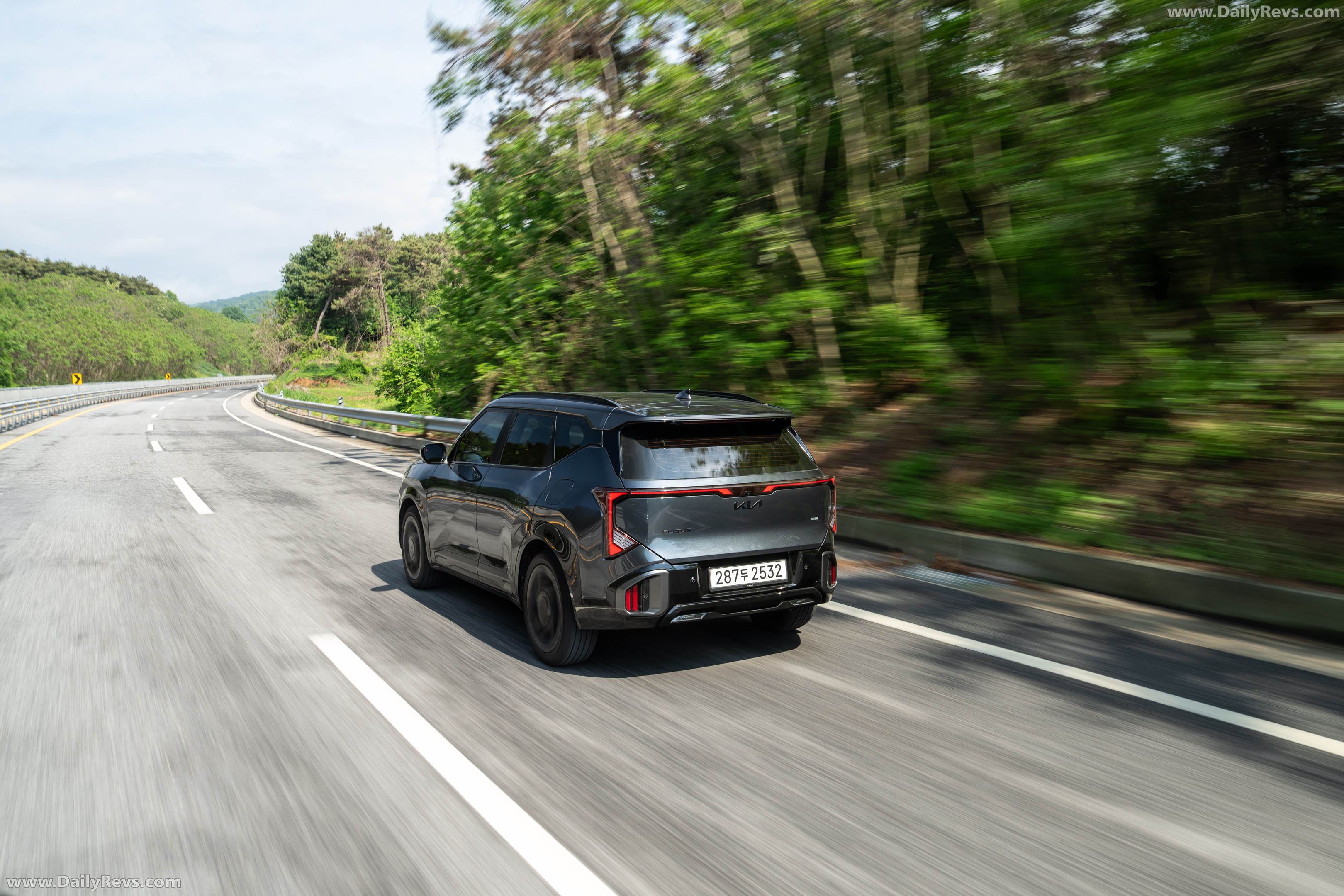 2027 Kia Seltos HEV X-Line Gravity Grey Rear View