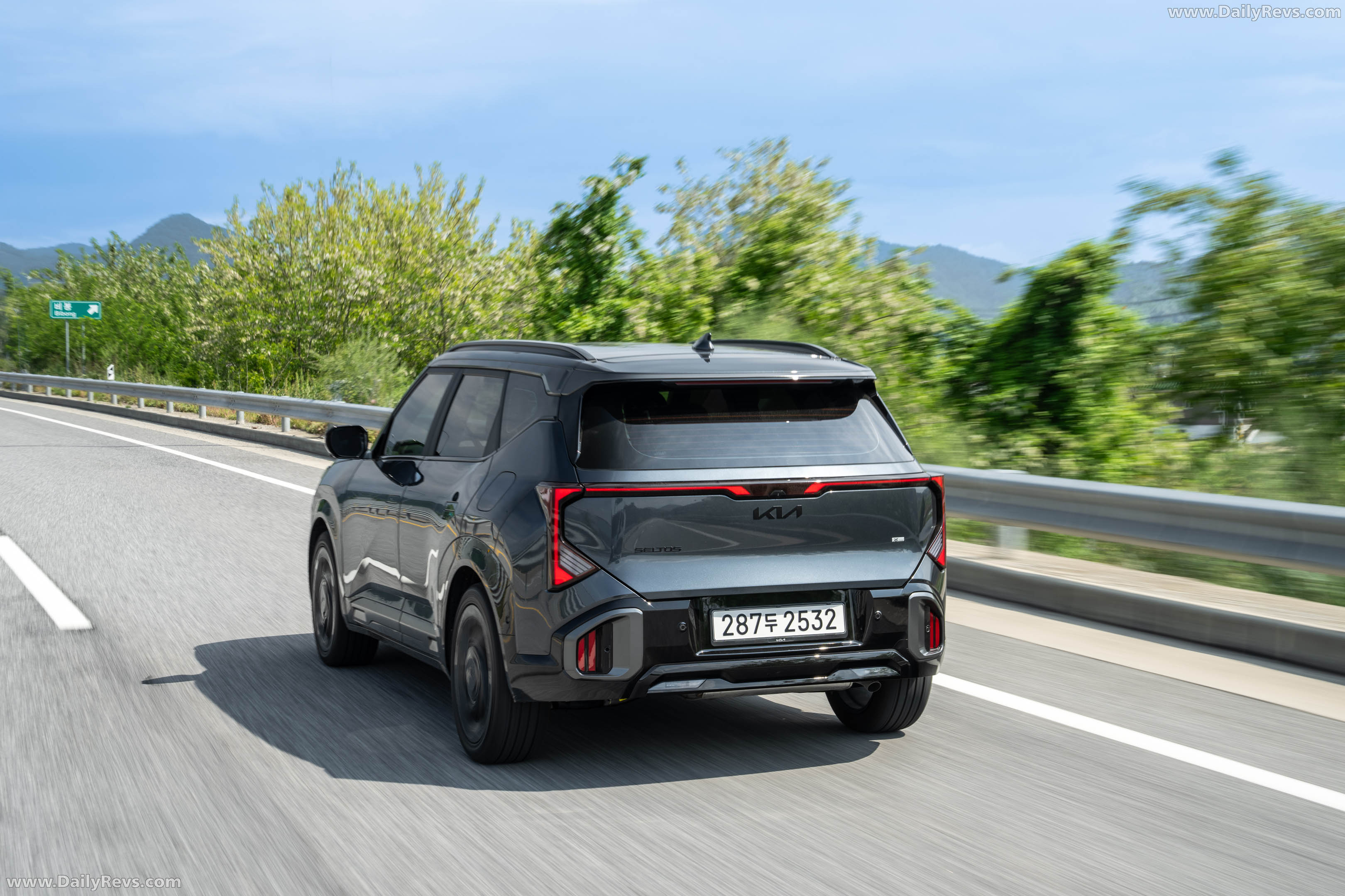 2027 Kia Seltos HEV X-Line Gravity Grey Rear View