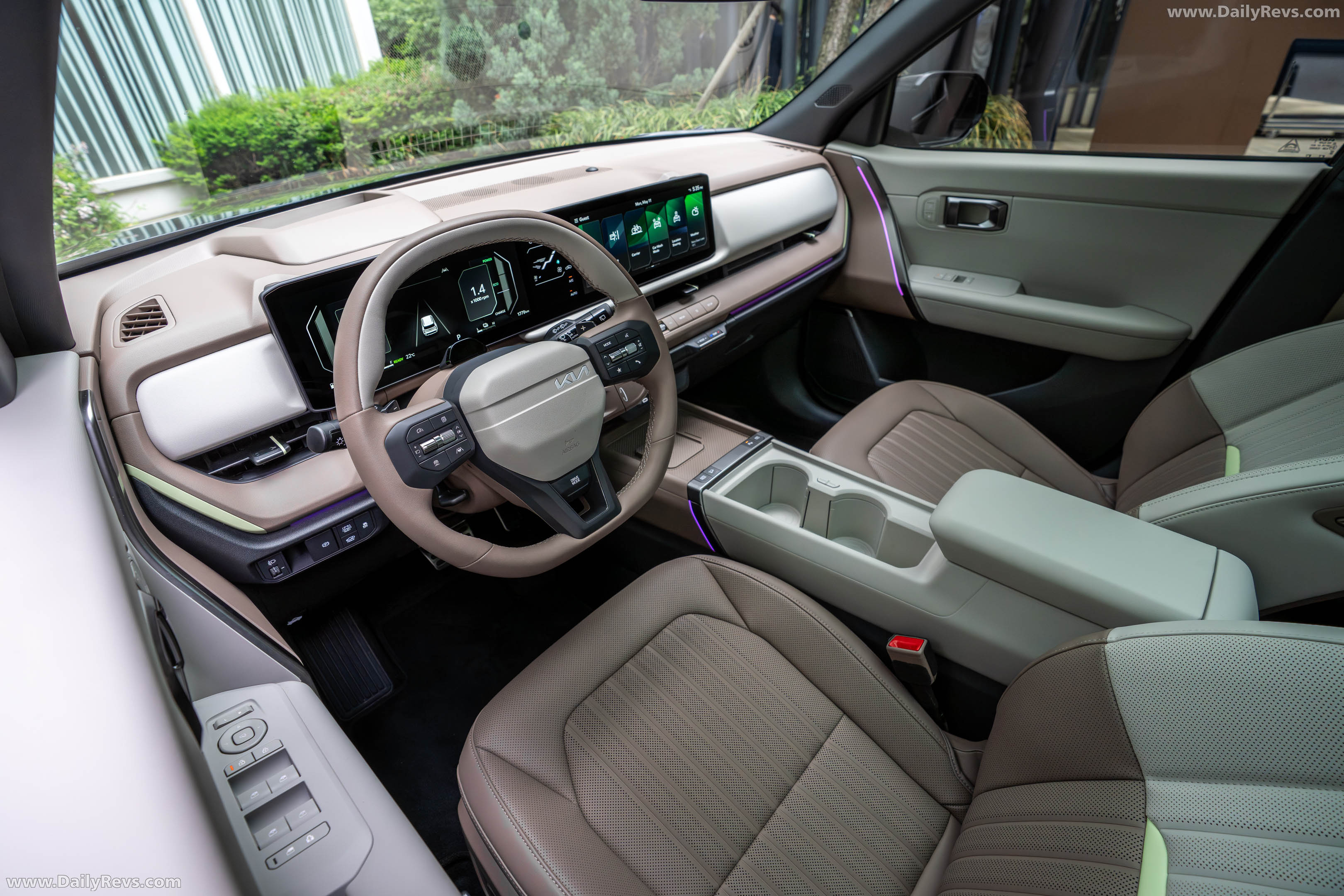 2027 Kia Seltos HEV X-Line Gravity Grey Interior