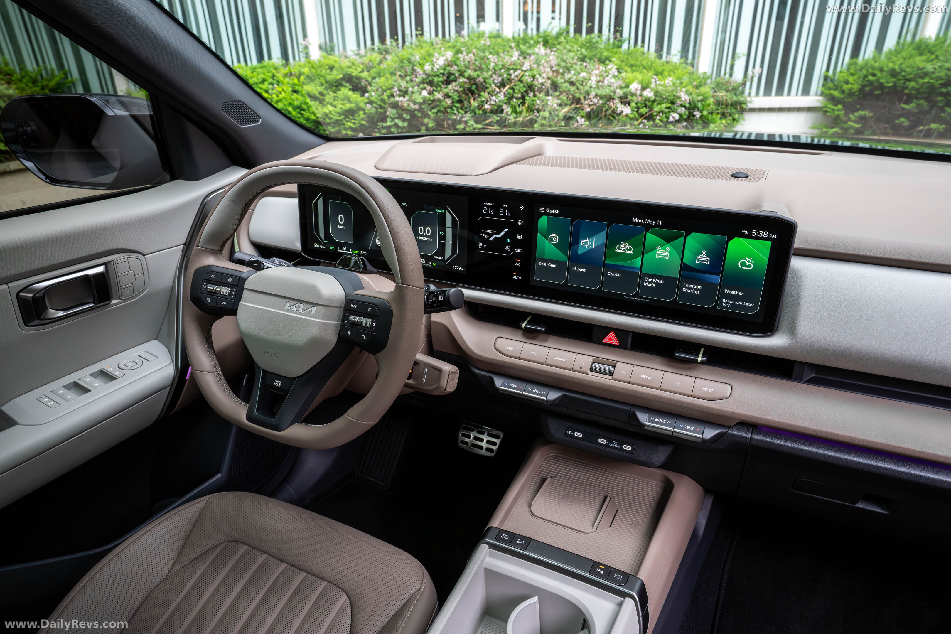 2027 Kia Seltos HEV X-Line Gravity Grey Interior