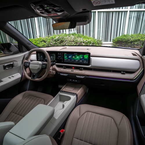 2027 Kia Seltos HEV X-Line Gravity Grey Interior