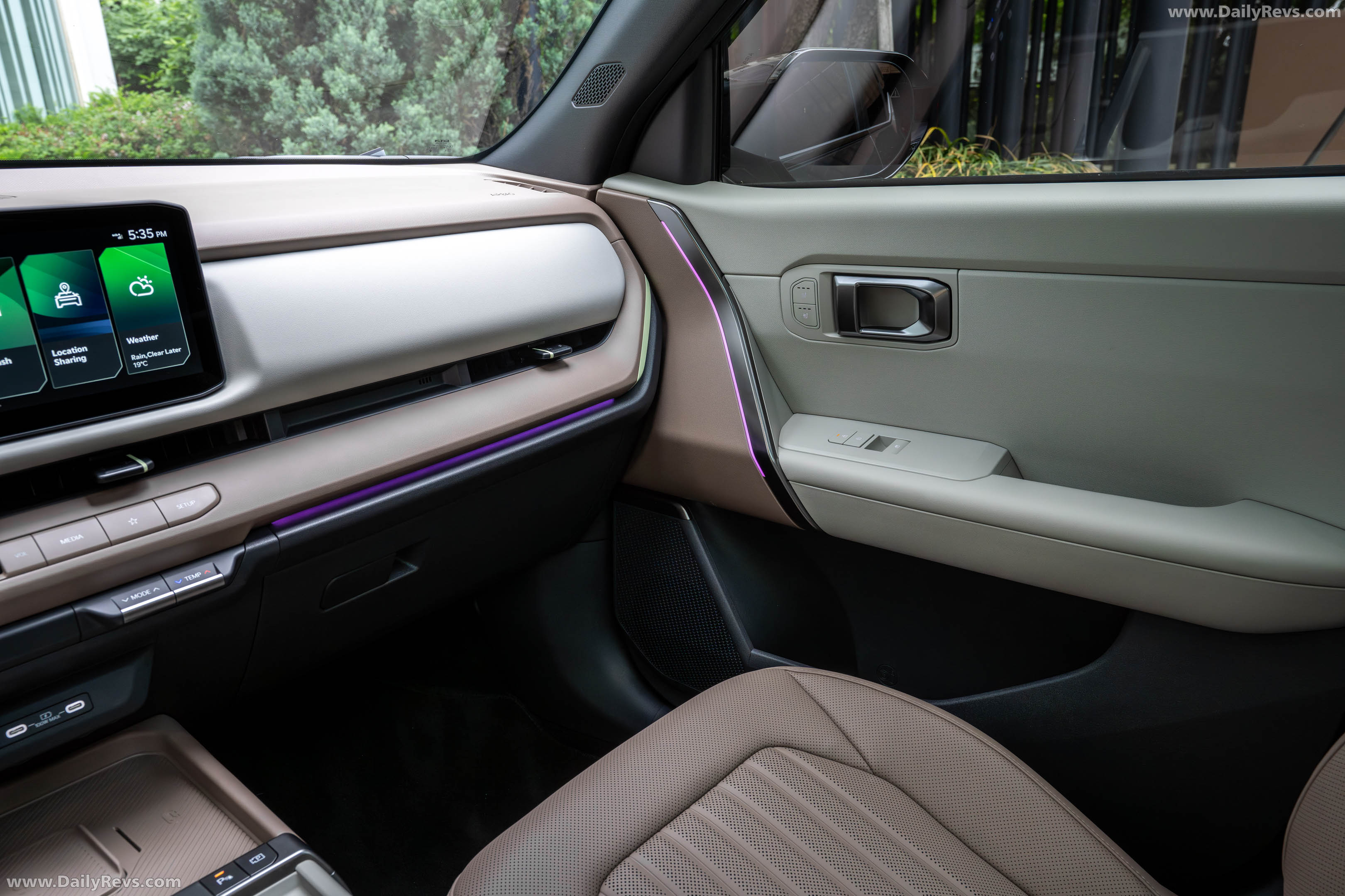 2027 Kia Seltos HEV X-Line Gravity Grey Interior