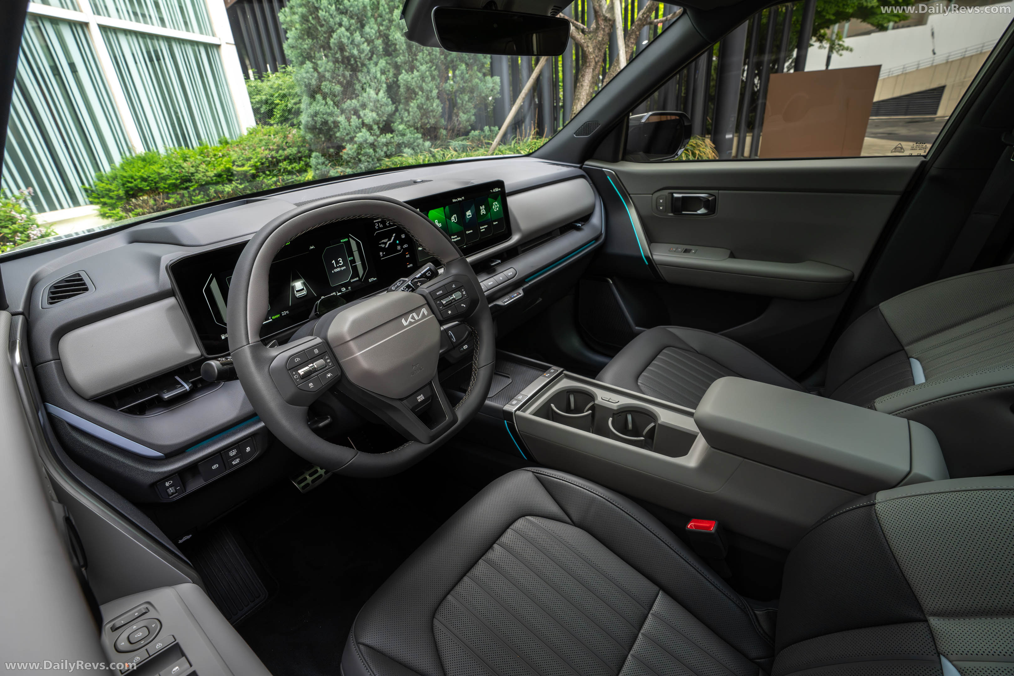 2027 Kia Seltos HEV X-Line Gravity Grey Interior