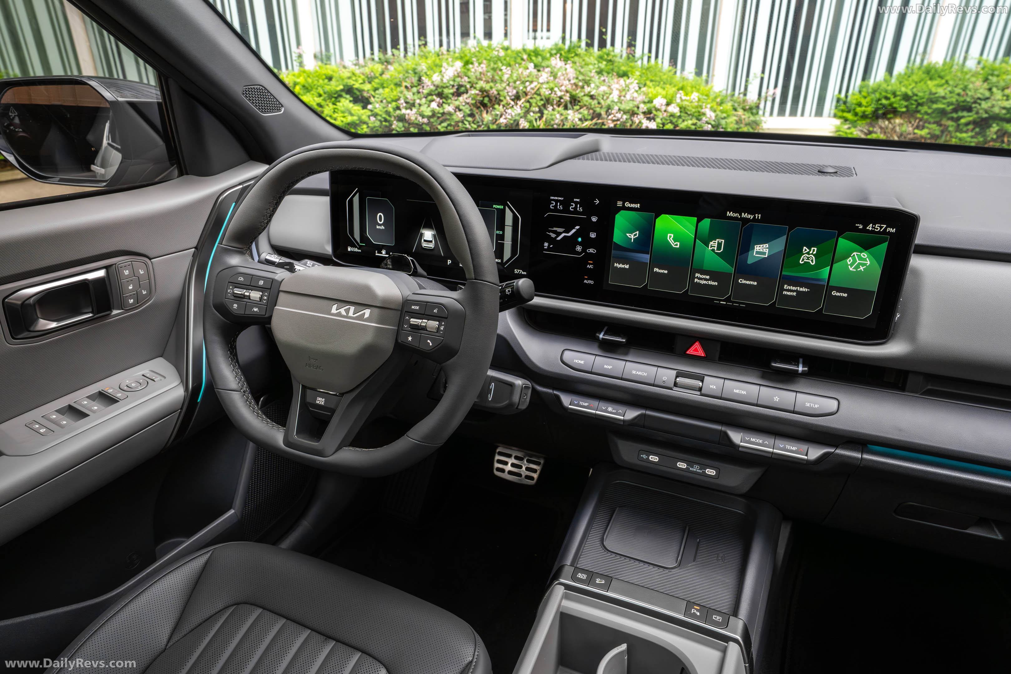 2027 Kia Seltos HEV X-Line Gravity Grey Interior